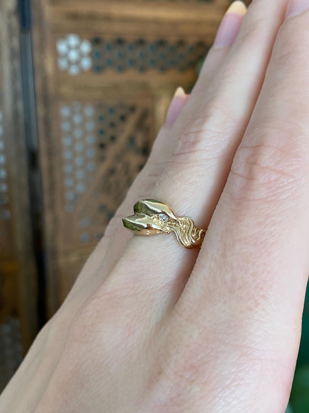 Vintage Solid 14k Yellow Gold Diamond Dolphins Swimming Ring - Size 6.75