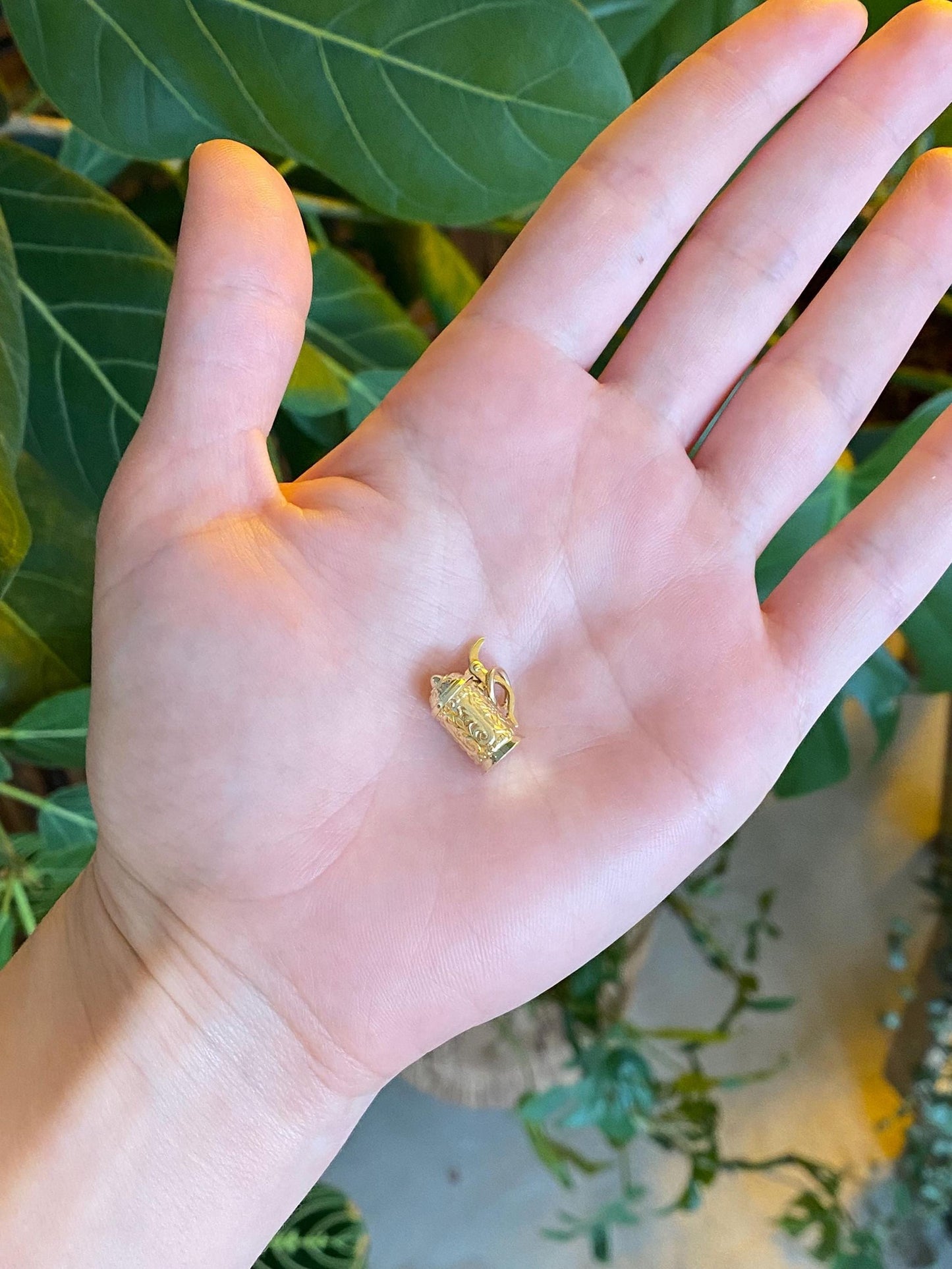 Vintage 14k Yellow Gold Articulated Beer Stein Charm