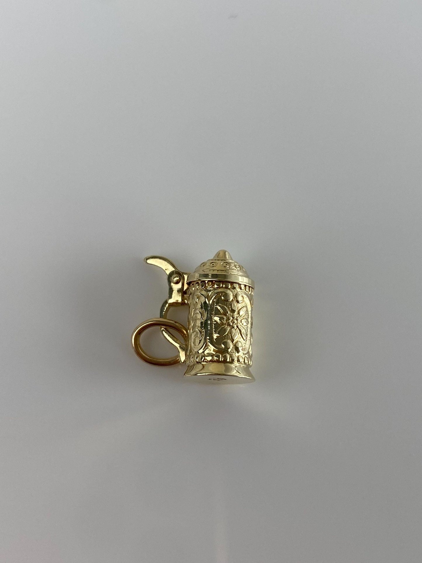 Vintage 14k Yellow Gold Articulated Beer Stein Charm