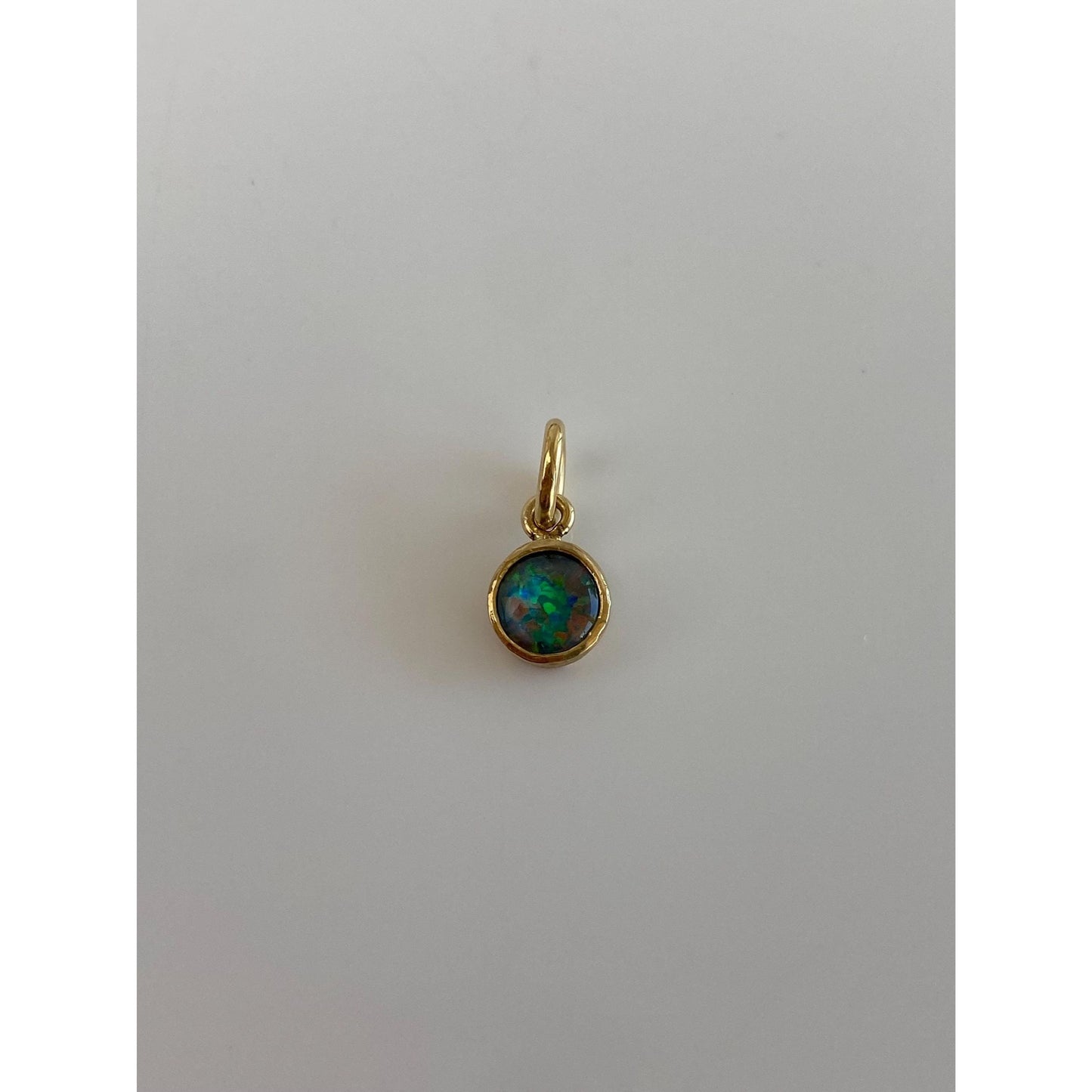 Vintage Solid 18k Yellow Gold Opal Charm