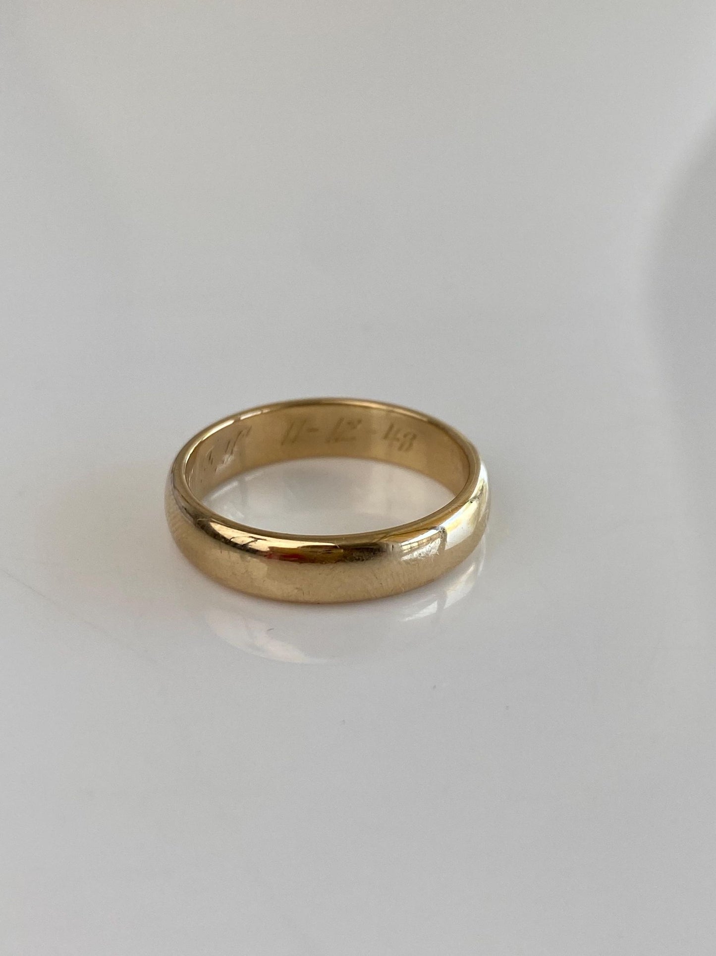 Vintage Solid 14k Yellow Gold Ring Band - Size 7.75
