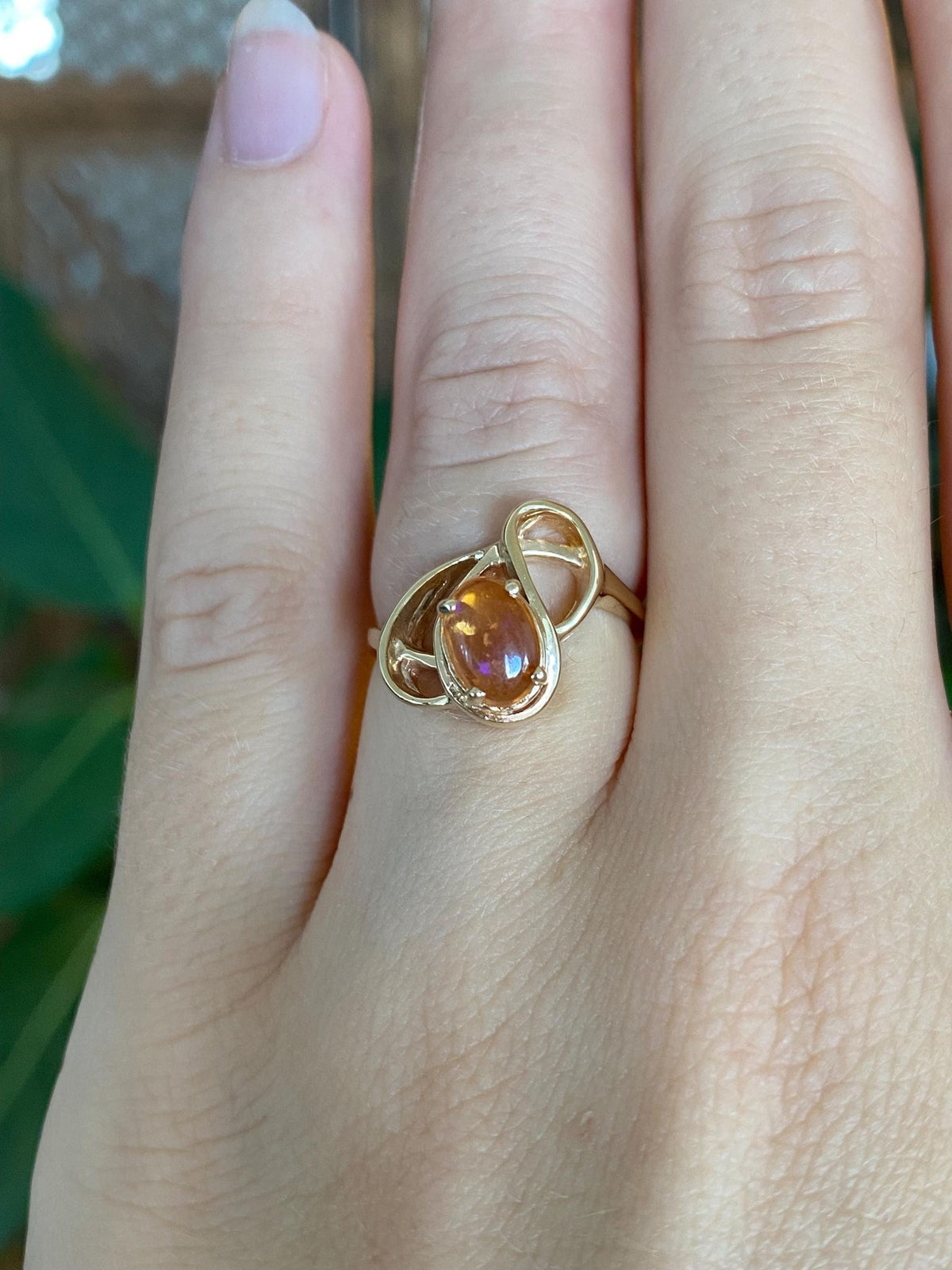 Vintage Solid 14k Yellow Gold Fire Opal Ring - Size 4.75
