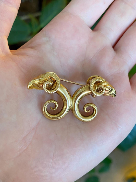 Vintage 18k Yellow Gold Ram Heads Brooch Pin