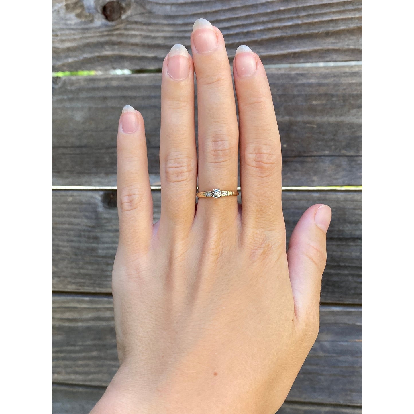 Vintage Solid 14k White & Yellow Gold Clear Sapphire Designed Ring - Size 6.75