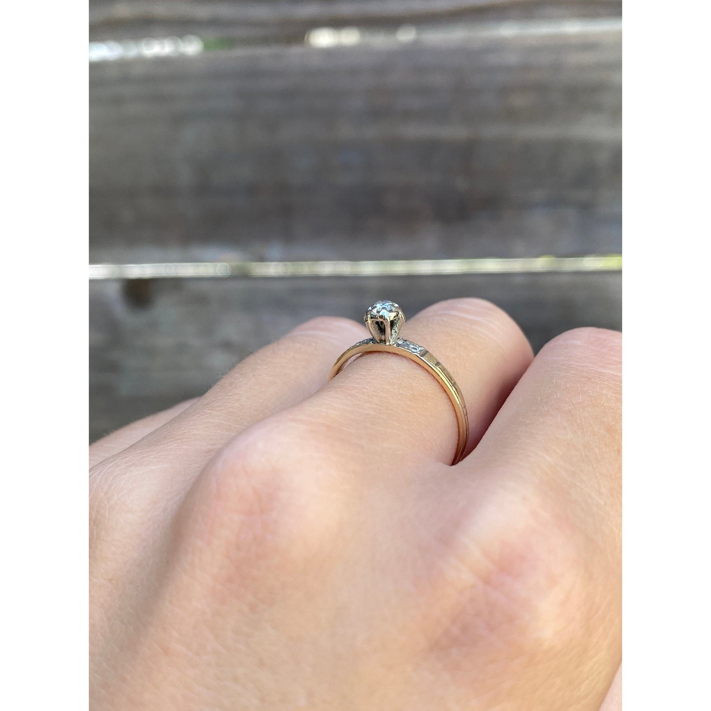 Vintage Solid 14k White & Yellow Gold Clear Sapphire Designed Ring - Size 6.75