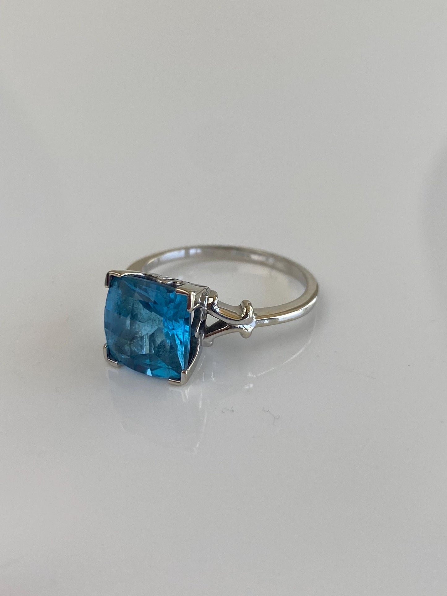 Vintage Solid 14k White Gold Topaz Ring - Size 8.75