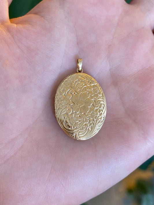 Vintage Solid 14k Yellow Gold Floral Locket Charm