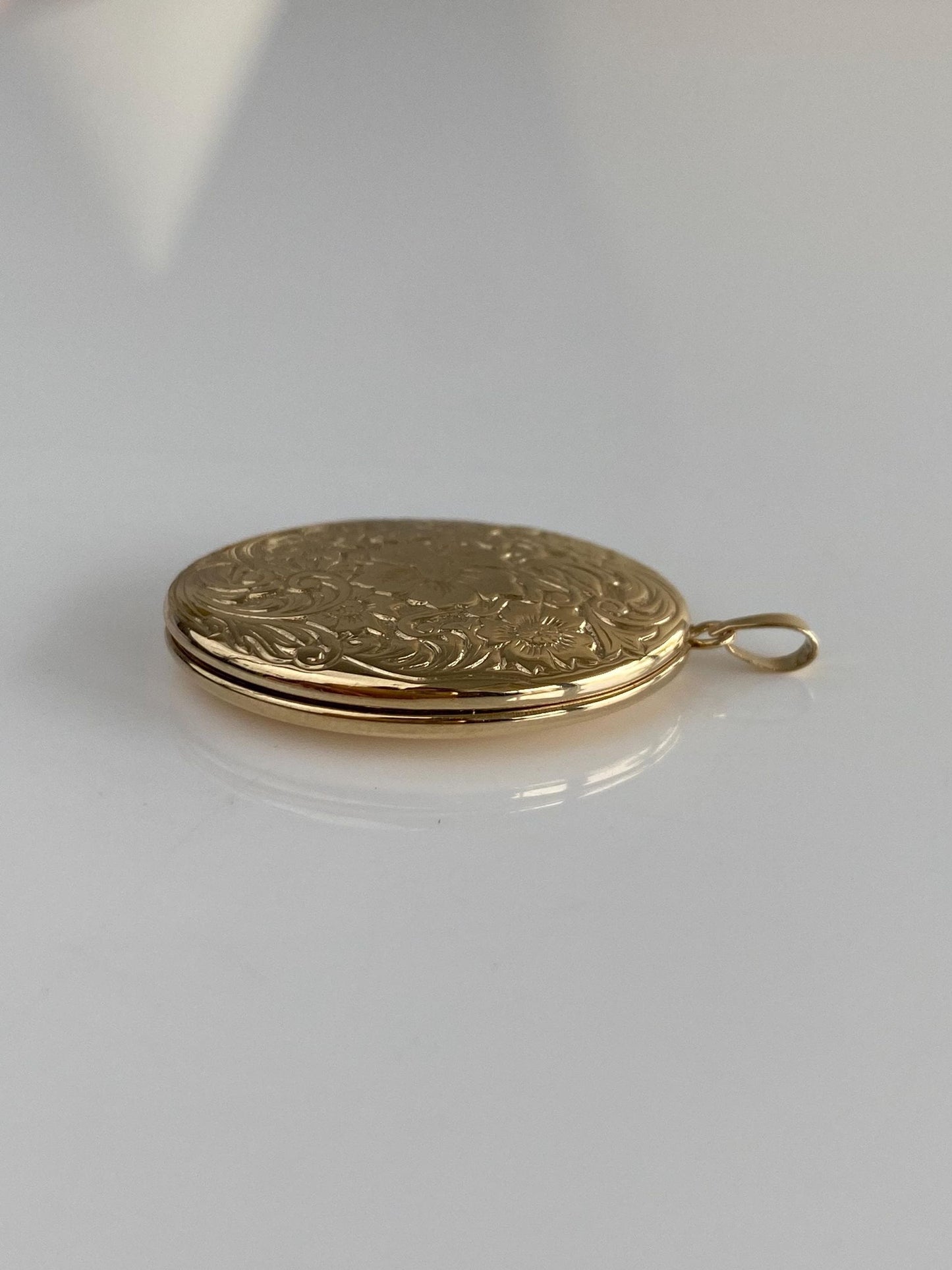 Vintage Solid 14k Yellow Gold Floral Locket Charm
