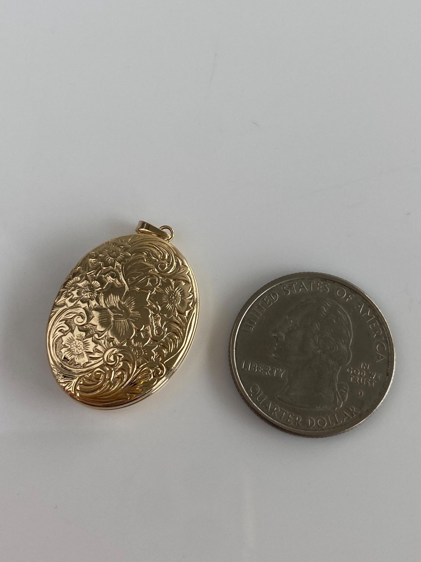 Vintage Solid 14k Yellow Gold Floral Locket Charm