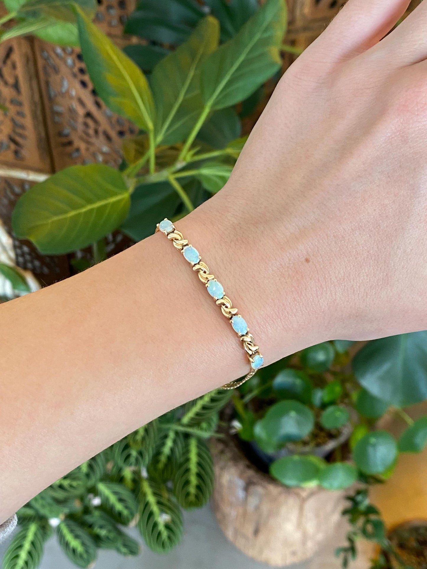 Vintage Solid 14k Yellow Gold Opal Flat Curb Chain Bracelet - 6.75 inches