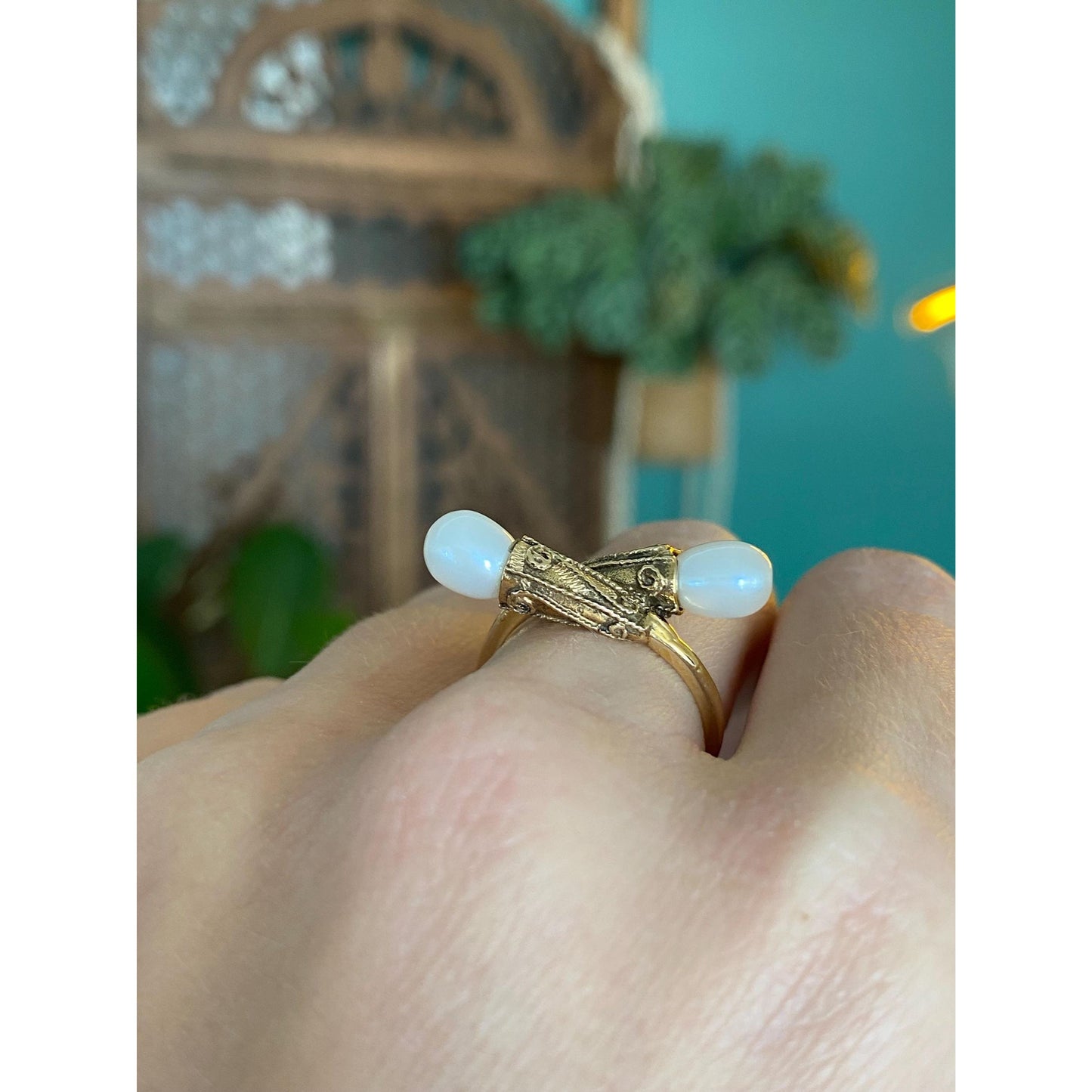 Solid 14k Yellow Gold Pearl Bypass Ring - Size 6.25