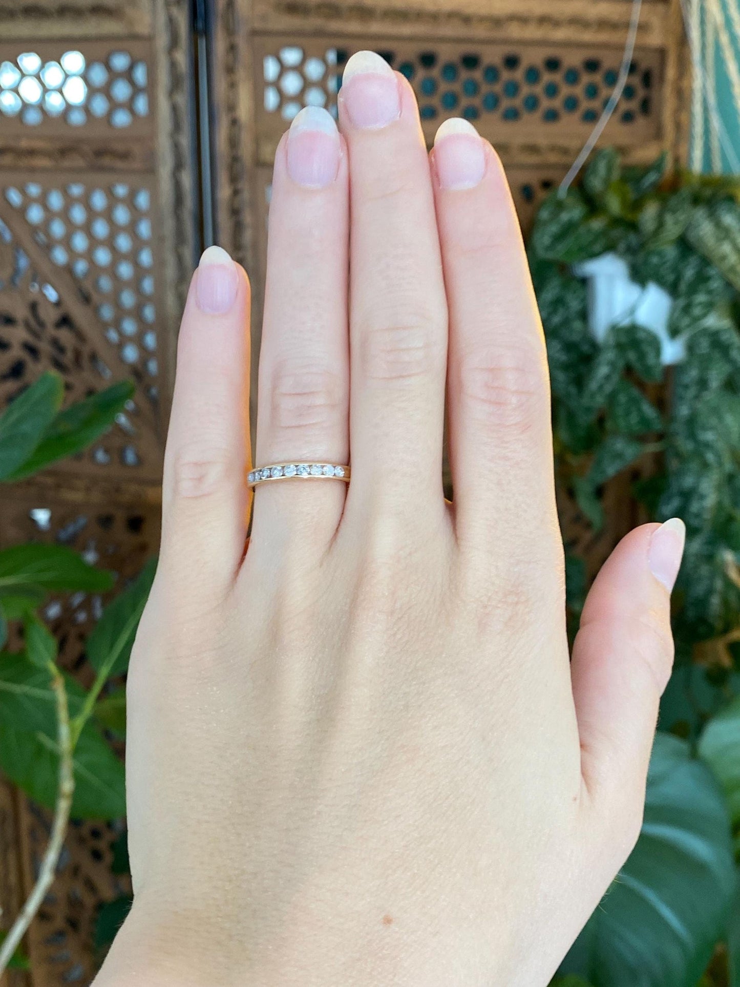 Vintage Solid 14k Yellow Gold Diamond Ring Band - Size 5.75