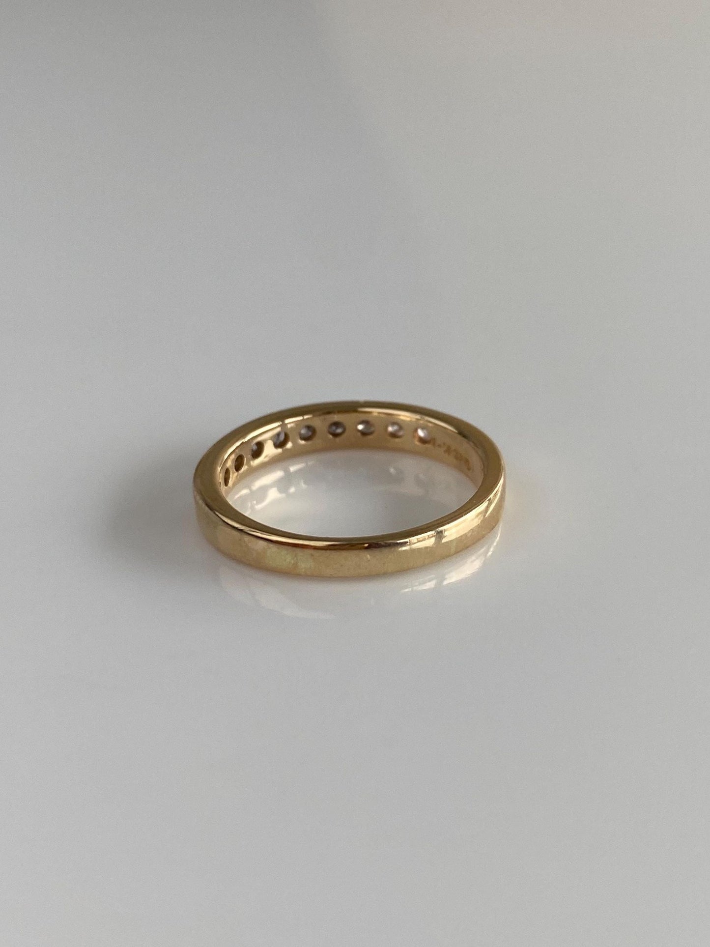 Vintage Solid 14k Yellow Gold Diamond Ring Band - Size 5.75