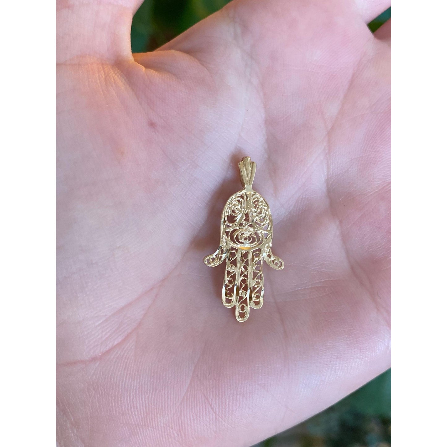 Vintage Solid 14k Yellow Gold Filigree Hamsa Hand Charm