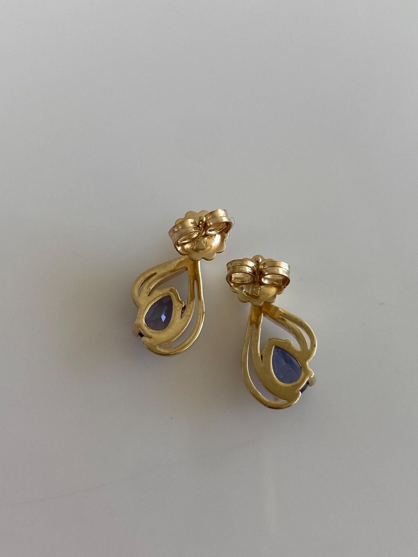 Vintage Solid 14k Yellow Gold Tanzanite Drop Earrings