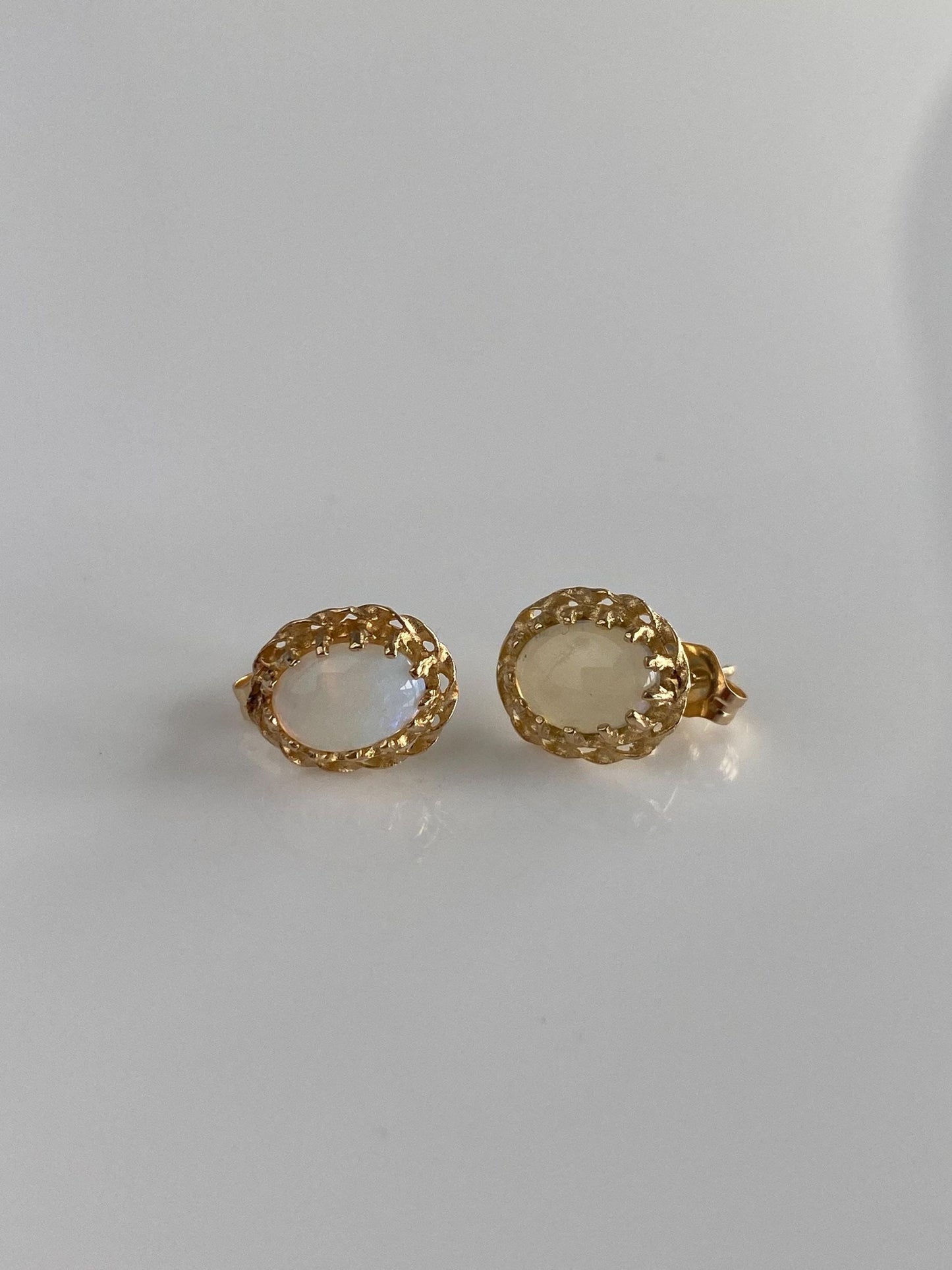Vintage Solid 14k Yellow Gold Opal Stud Earrings