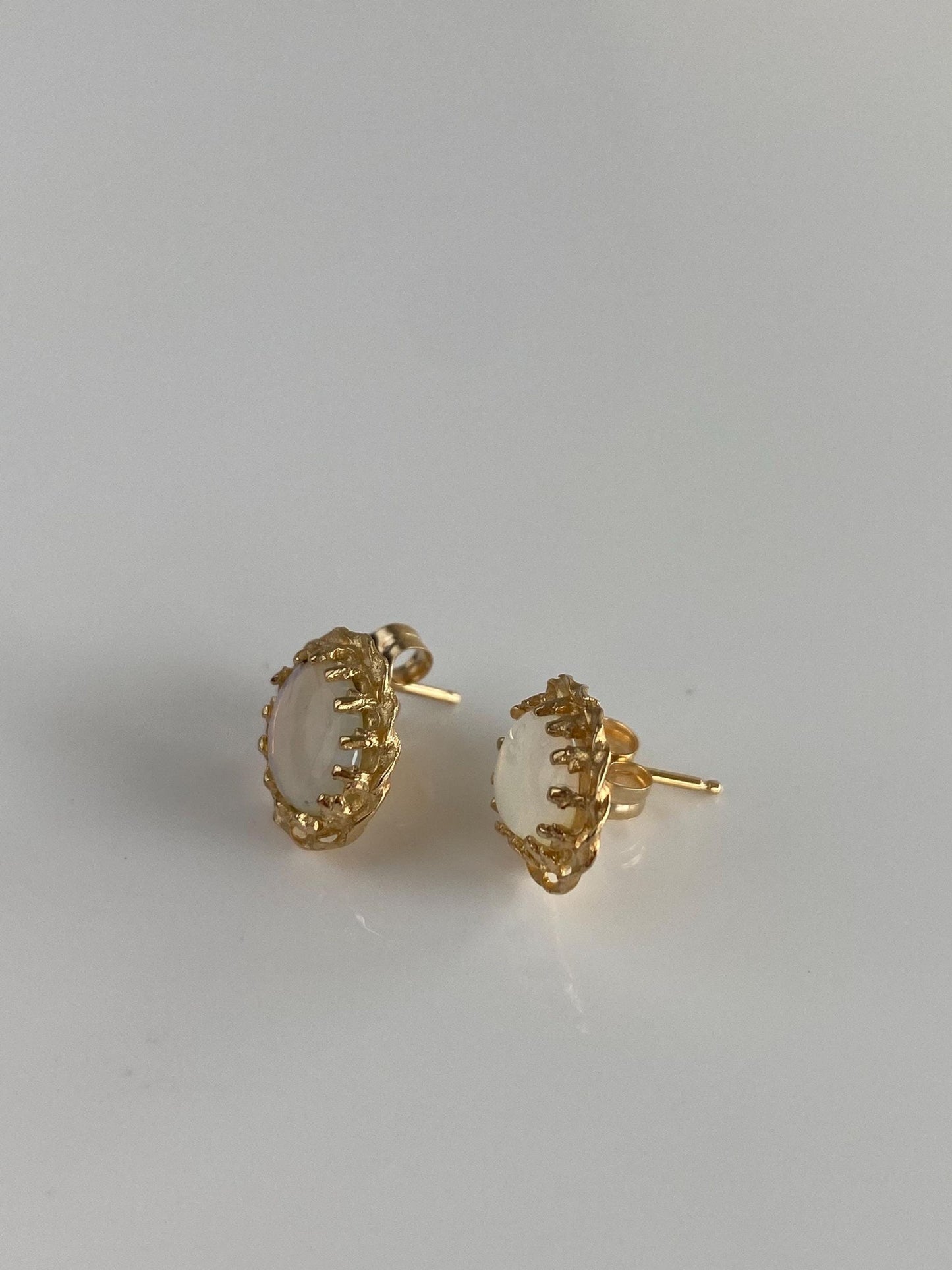 Vintage Solid 14k Yellow Gold Opal Stud Earrings
