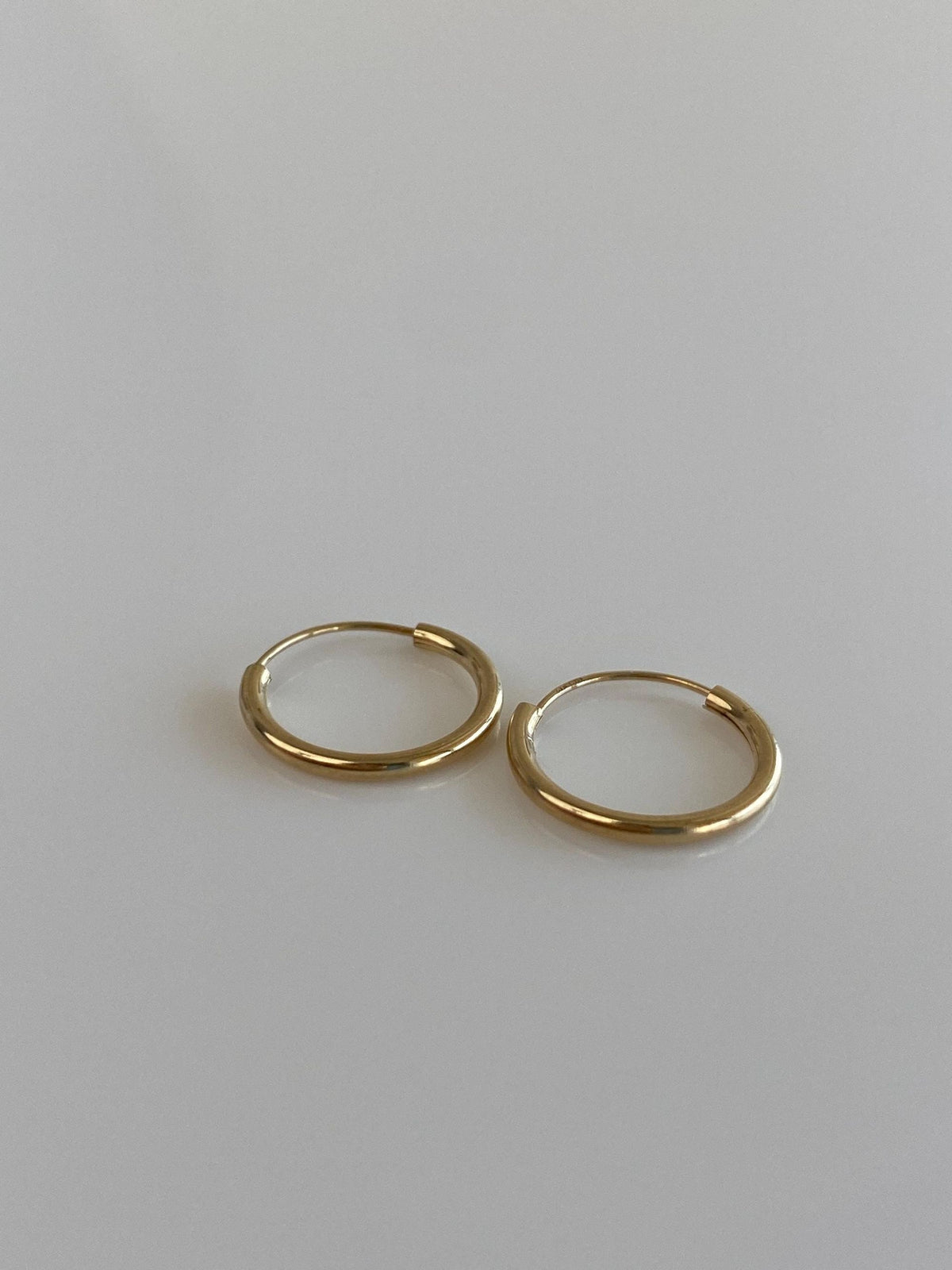 Vintage 14k Yellow Gold Small Hoop Earrings