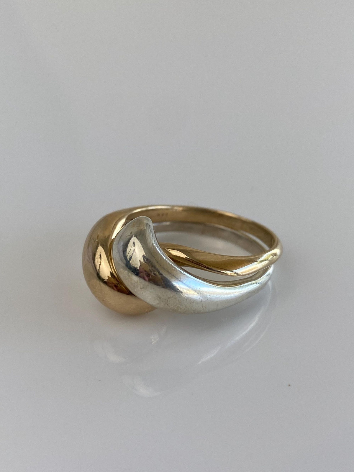 Vintage Solid 14k Yellow Gold & Sterling Silver Interlocking Twist Ring - Size 8.5