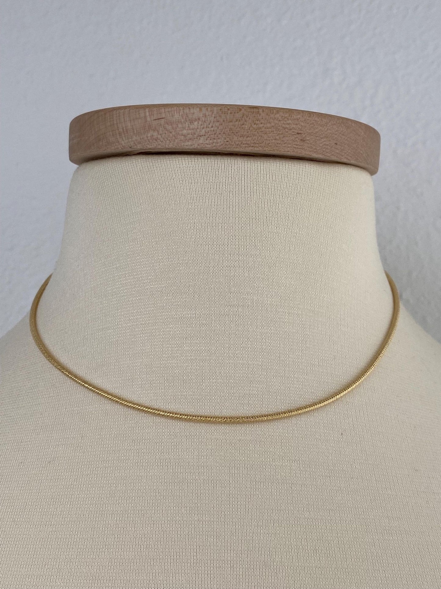 Vintage Solid 18k Yellow Gold Textured Snake Chain Necklace - 16.5 inches