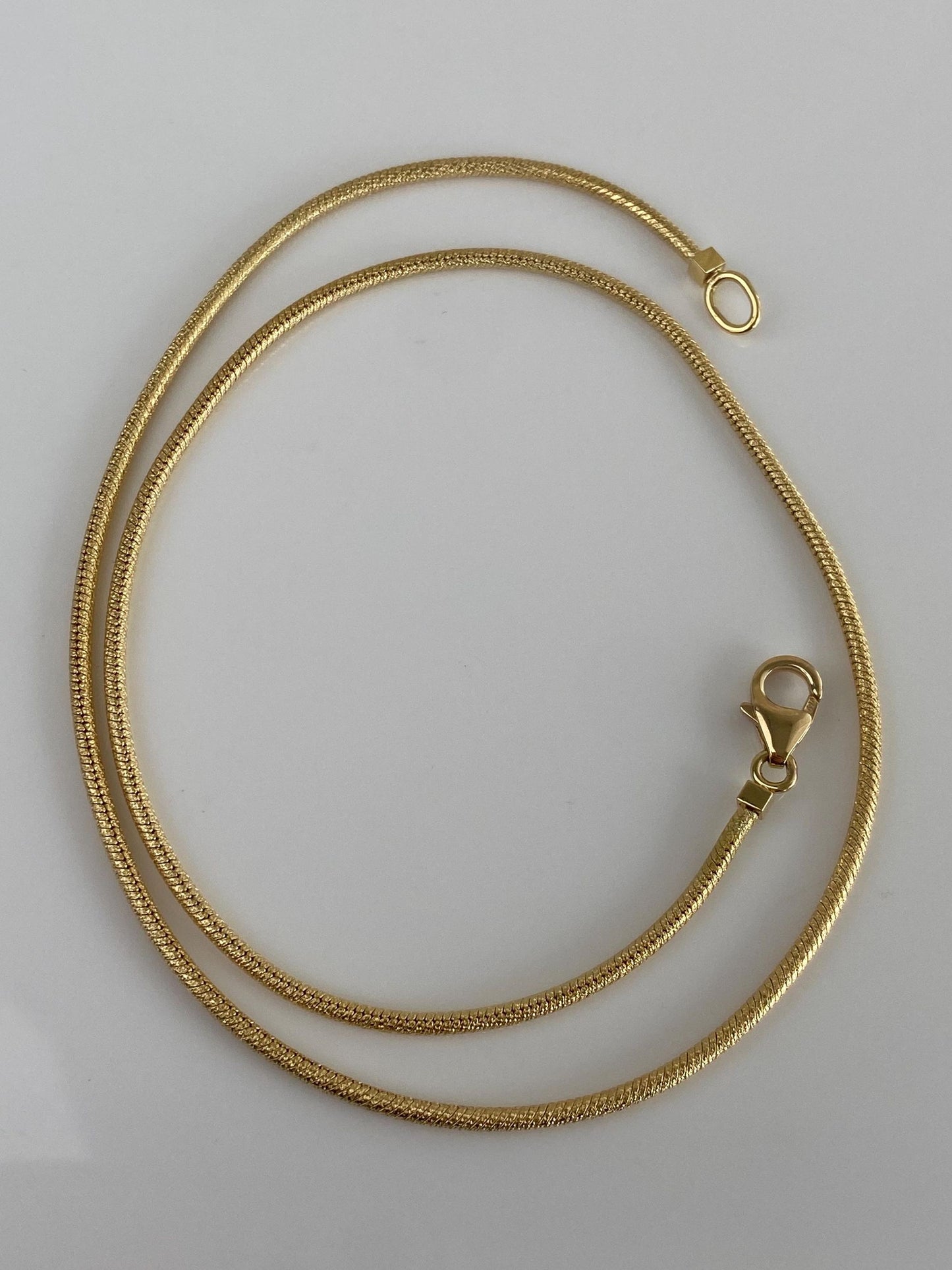 Vintage Solid 18k Yellow Gold Textured Snake Chain Necklace - 16.5 inches