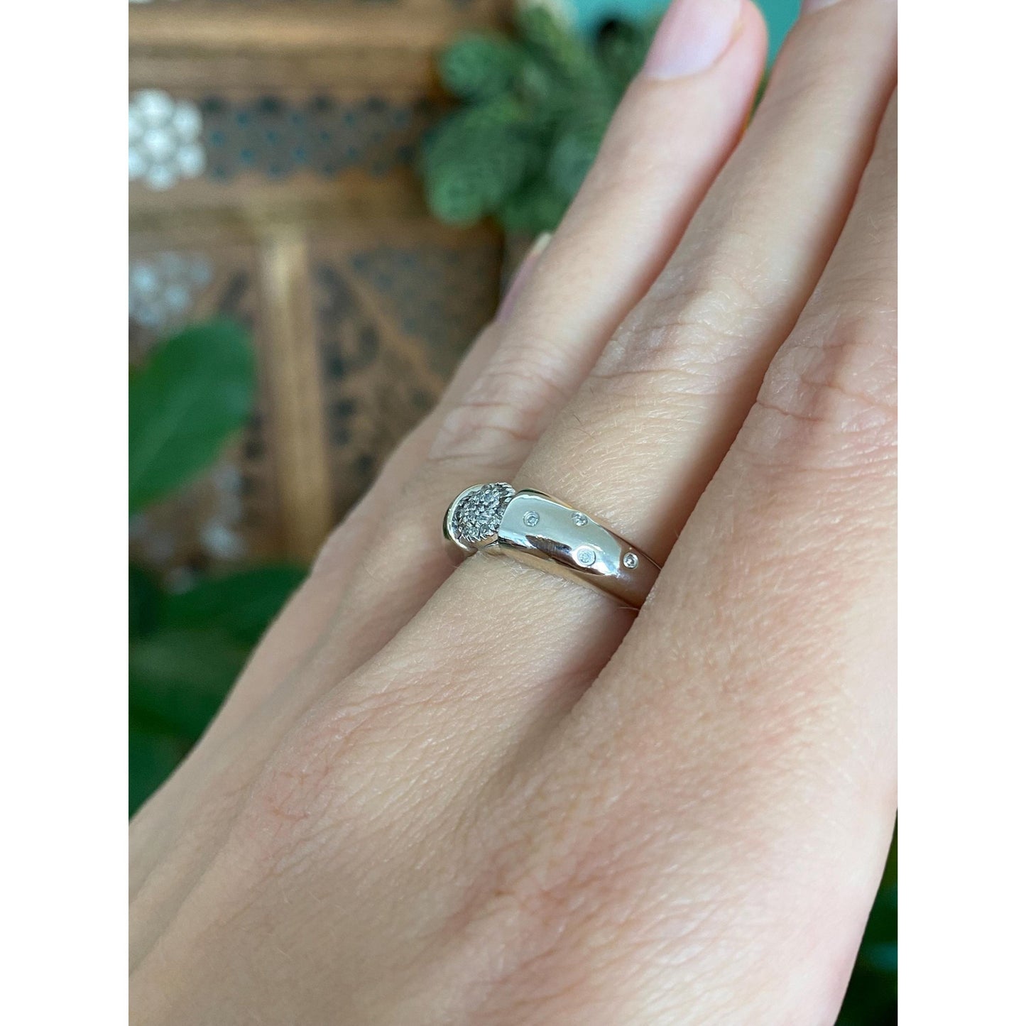 Vintage Solid 14k White Gold Diamond Cluster Dotted Ring - Size 6.75