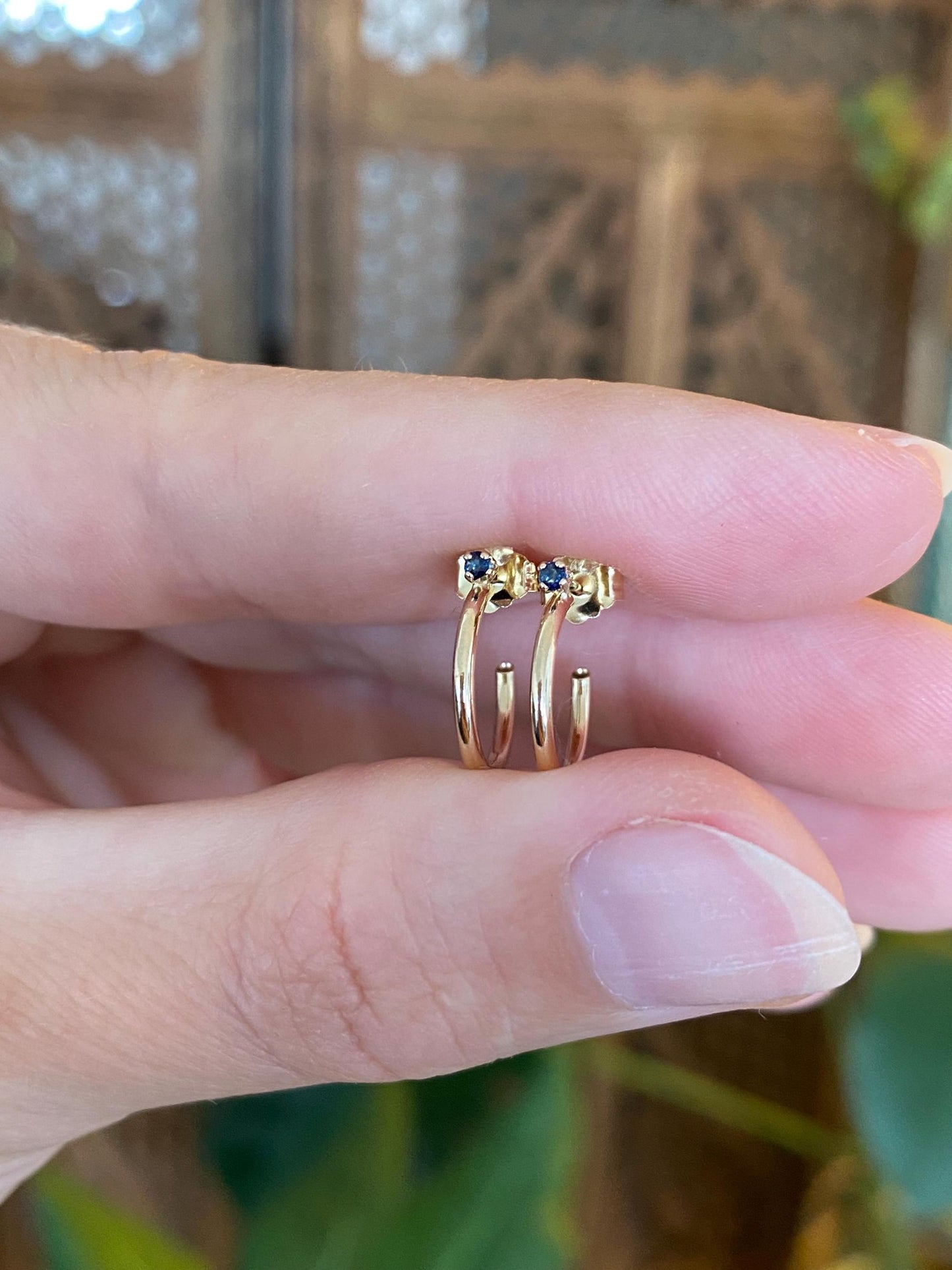 Vintage 14k Yellow Gold Sapphire Little Hoop Earrings