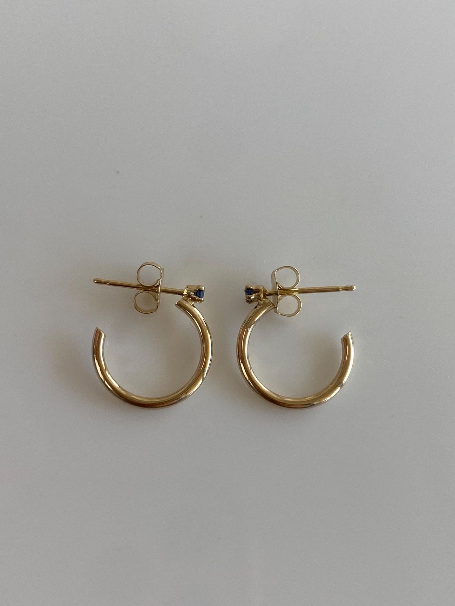 Vintage 14k Yellow Gold Sapphire Little Hoop Earrings