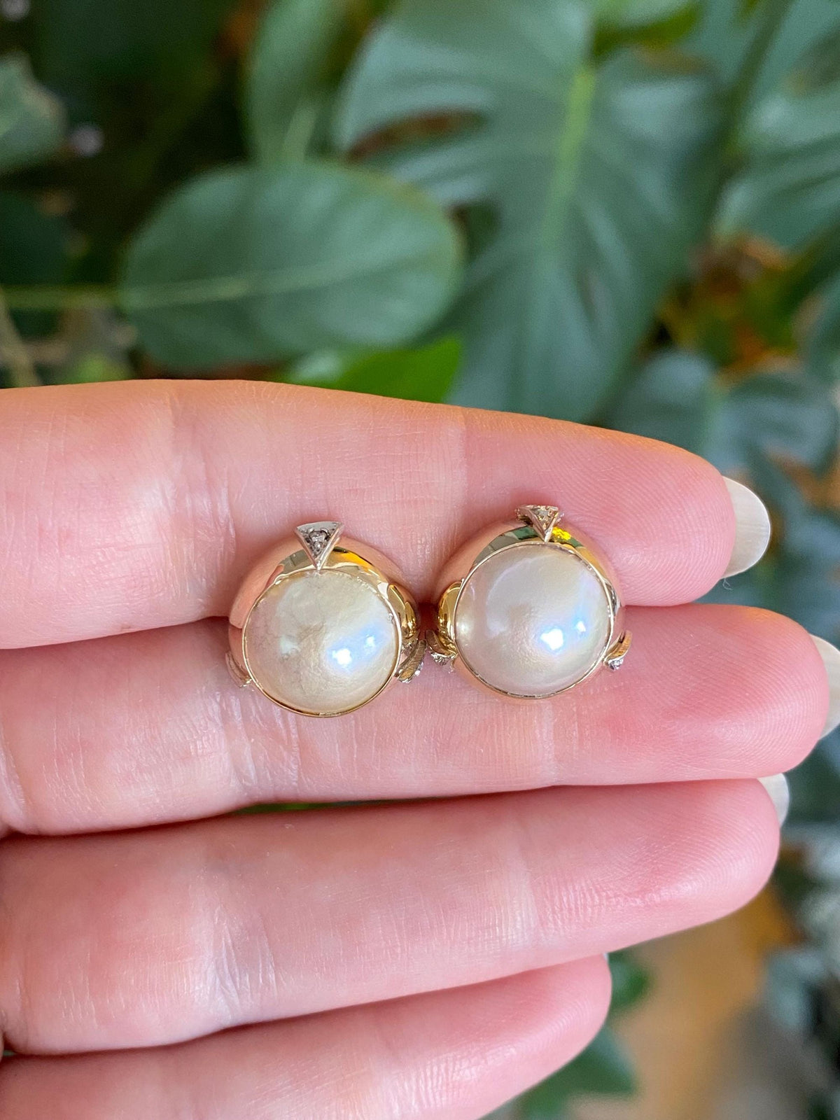 Vintage Solid 14k White & Yellow Gold Diamond Mabe Pearl Drop Earrings