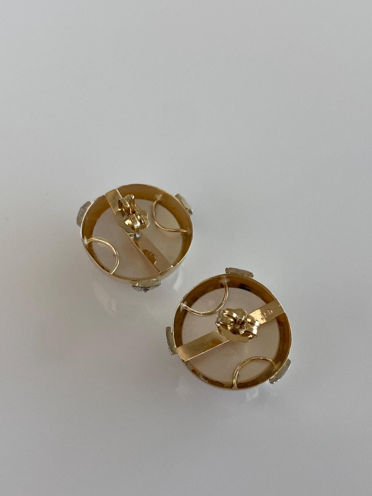 Vintage Solid 14k White & Yellow Gold Diamond Mabe Pearl Drop Earrings