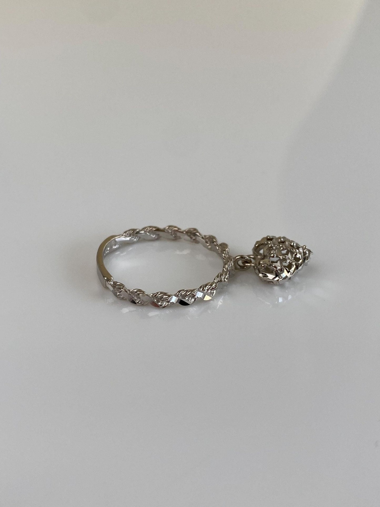 Vintage Solid 14k White Gold Diamond Cut Heart Charm Ring - Size 7.5