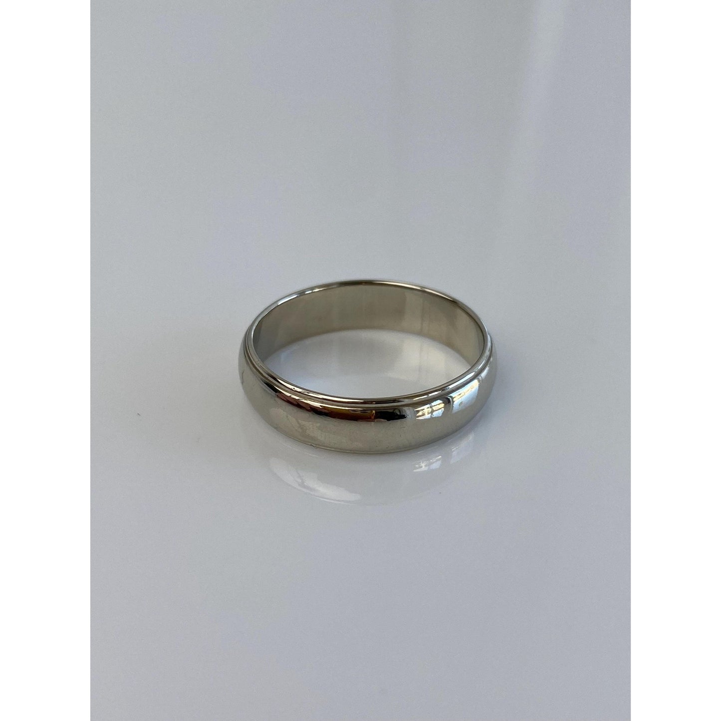 Vintage Solid 14k White Gold Lined Ring Band - Size 11.25