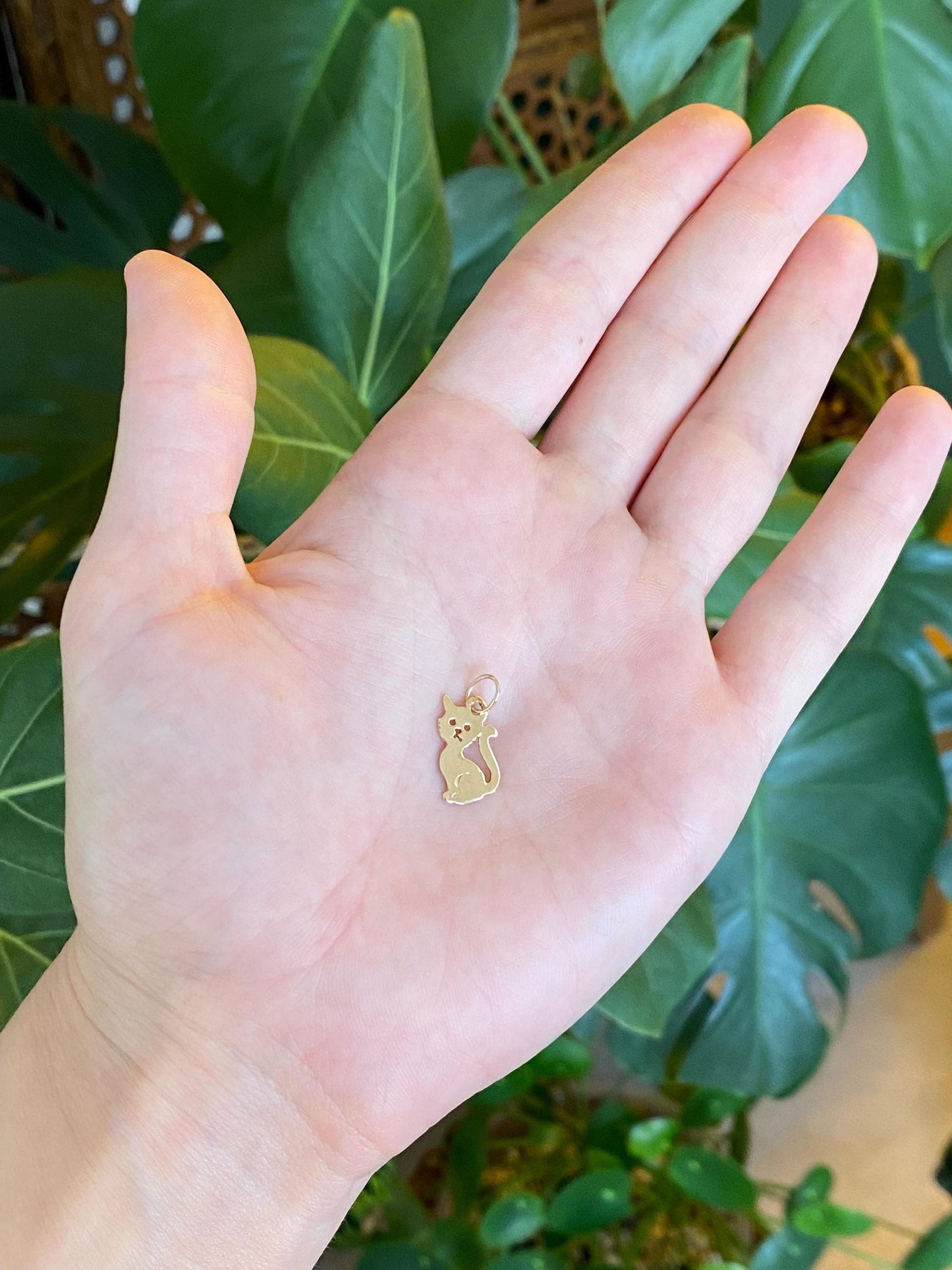 Vintage Solid 14k Yellow Gold Cat Charm