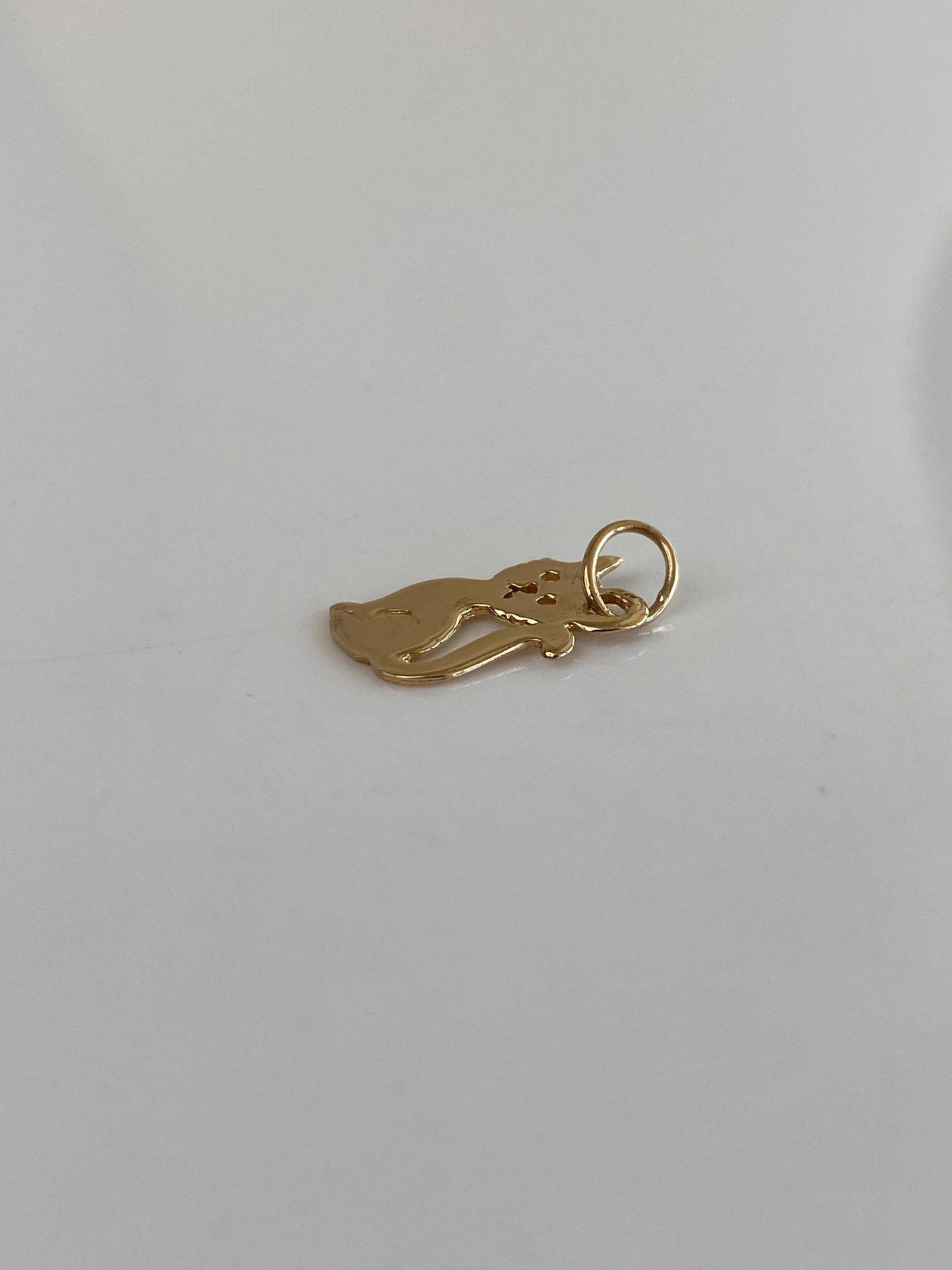 Vintage Solid 14k Yellow Gold Cat Charm
