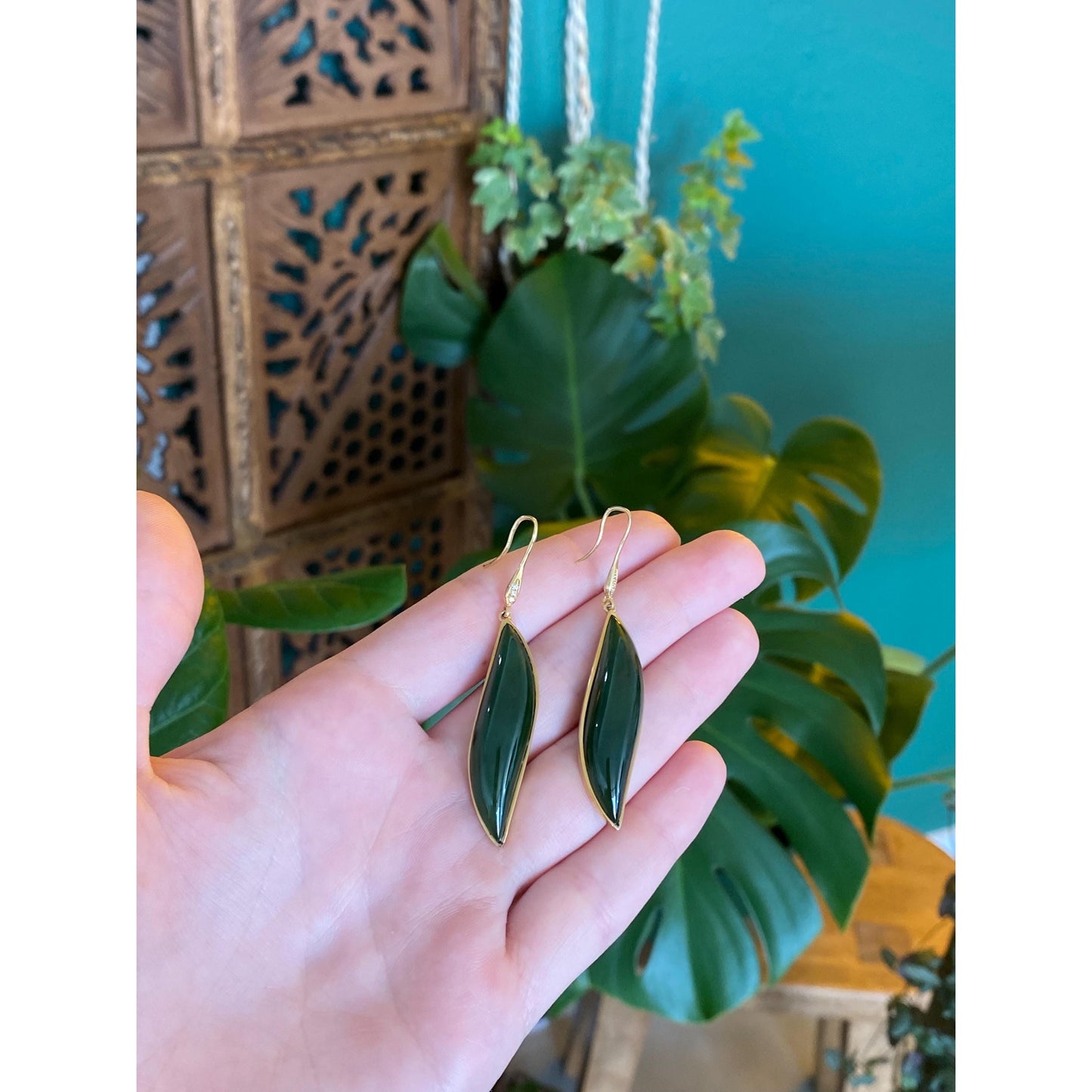 Solid 18k Yellow Gold Nephrite Jade & Diamond Drop Earrings