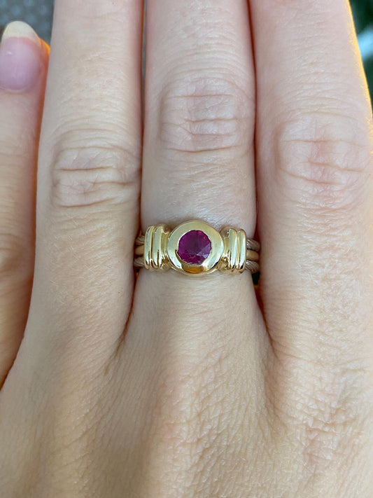 Vintage Solid 14k White & Yellow Gold Ruby Cable Ring Band - Size 6.25