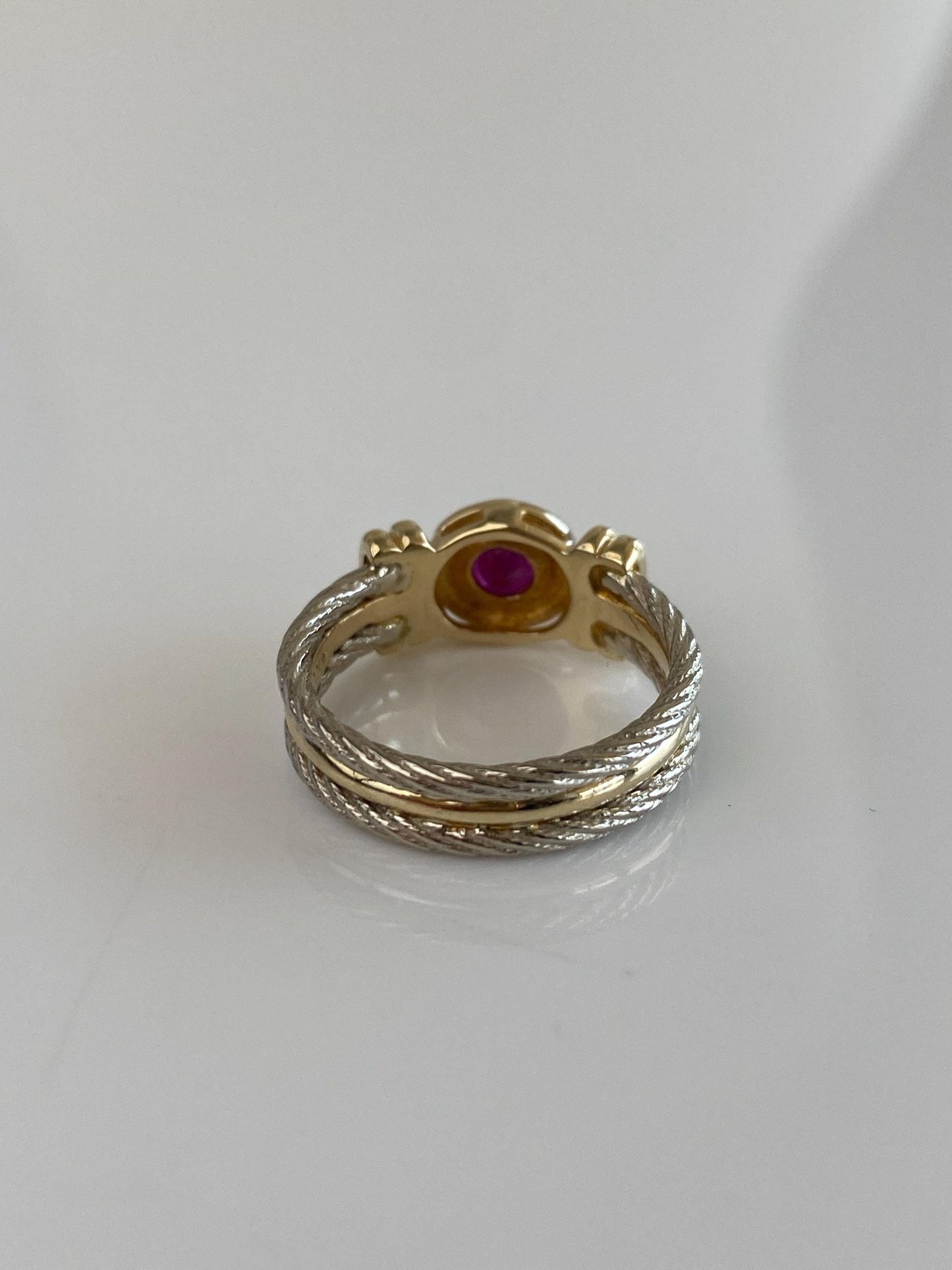 Vintage Solid 14k White & Yellow Gold Ruby Cable Ring Band - Size 6.25