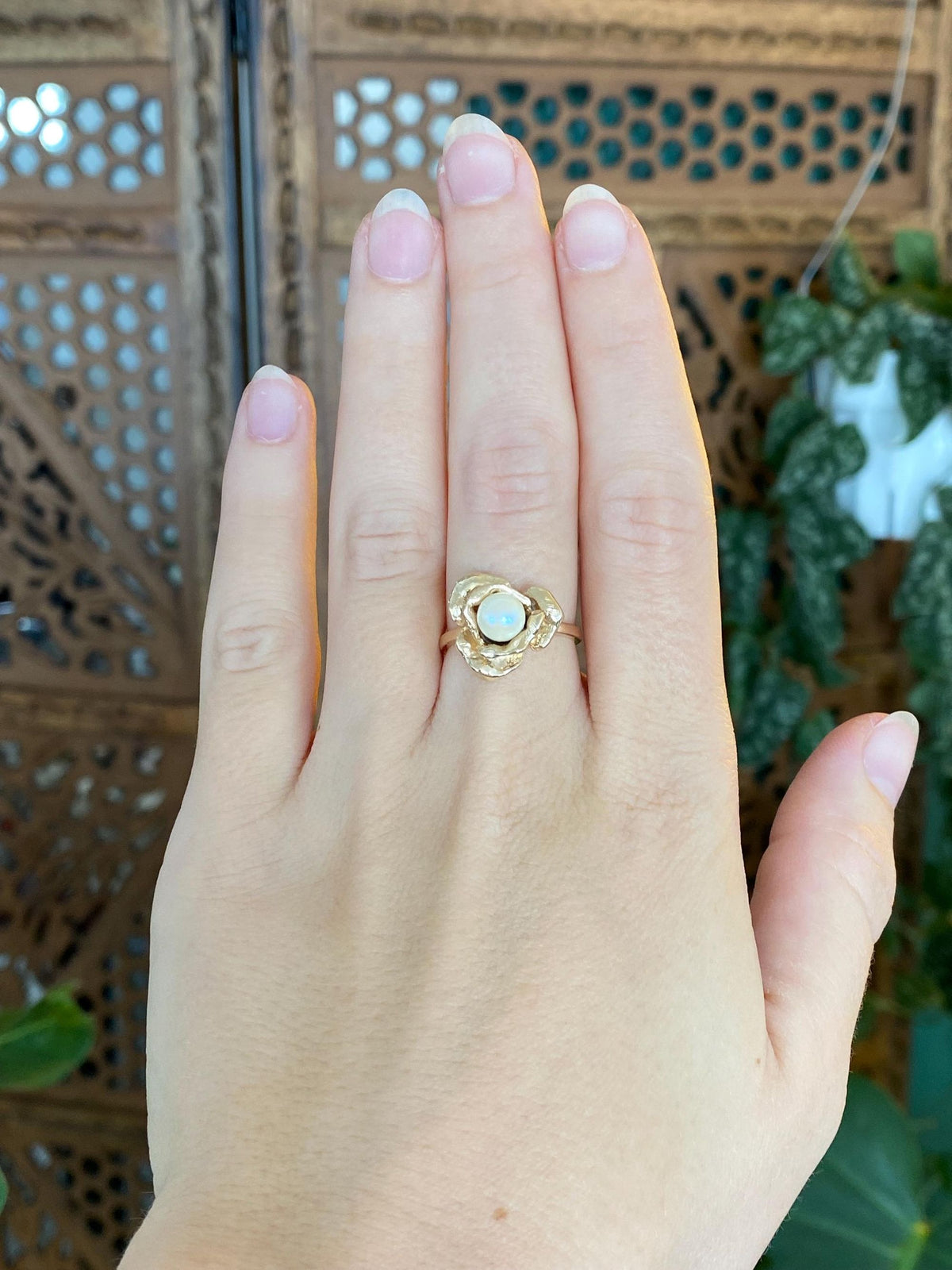 Vintage Solid 14k Yellow Gold Pearl Rose Ring - Size 6.75