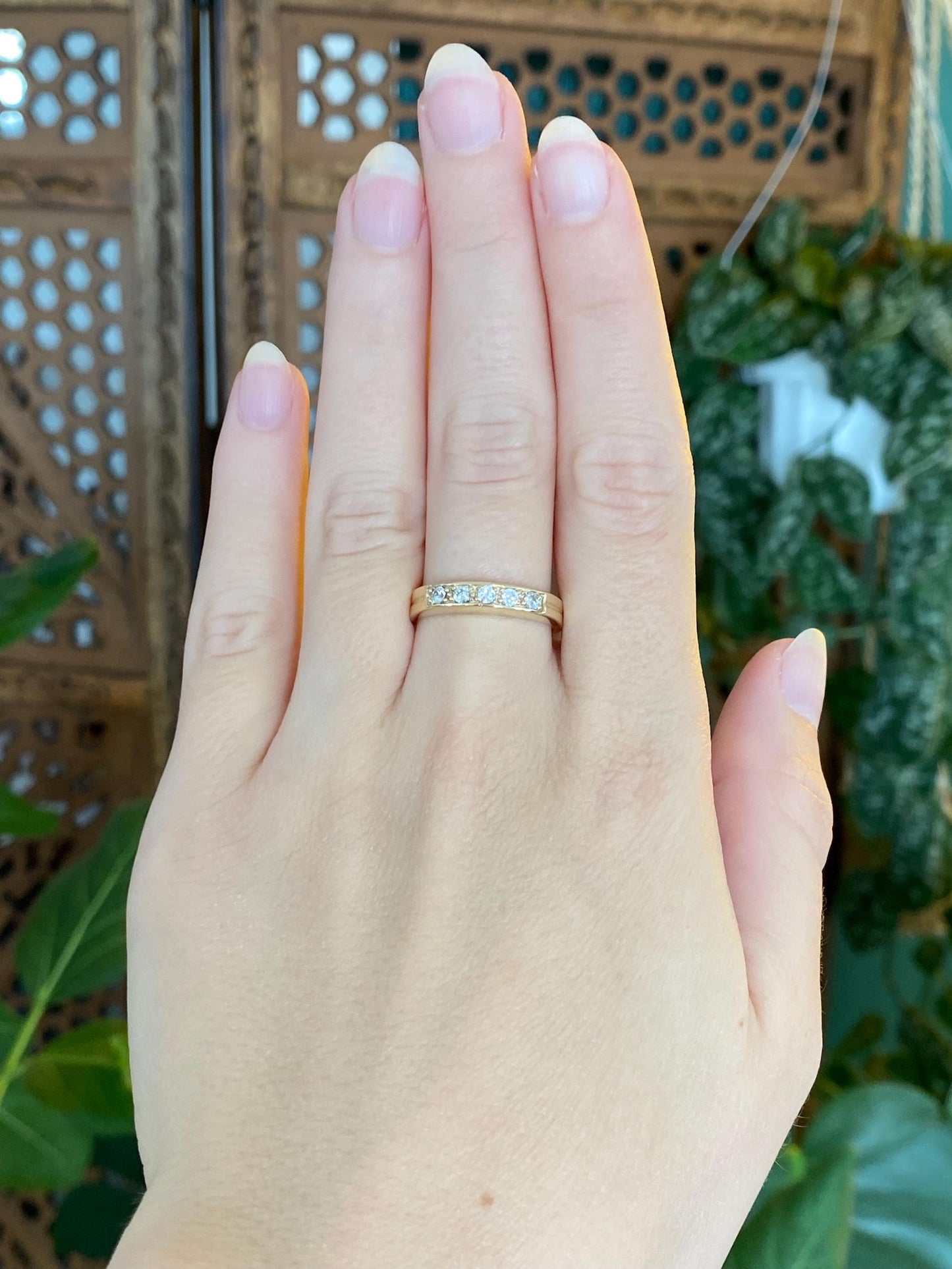 Vintage Solid 14k Yellow Gold Clear Cubic Zirconia Ring Band - Size 7.75