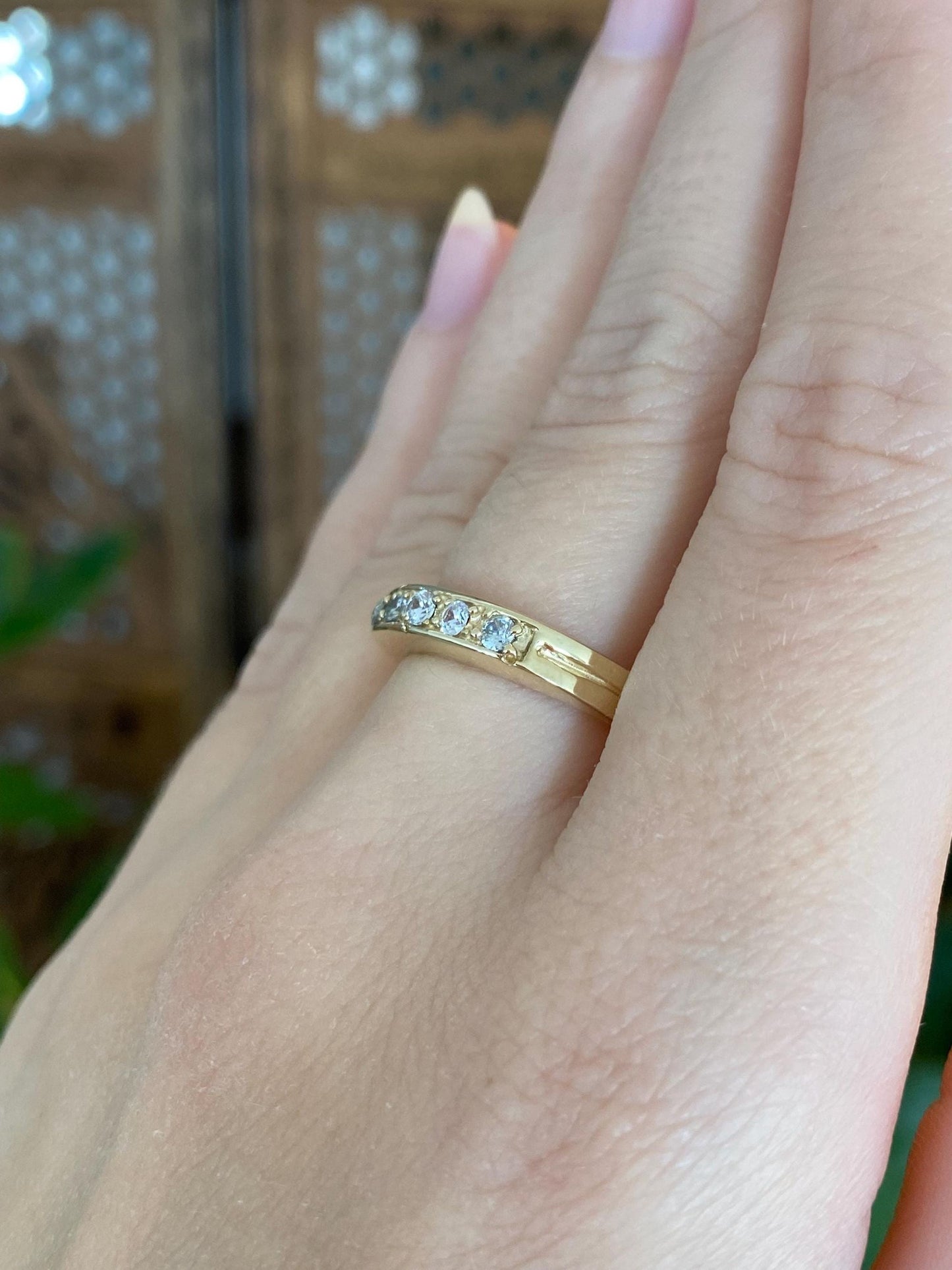 Vintage Solid 14k Yellow Gold Clear Cubic Zirconia Ring Band - Size 7.75