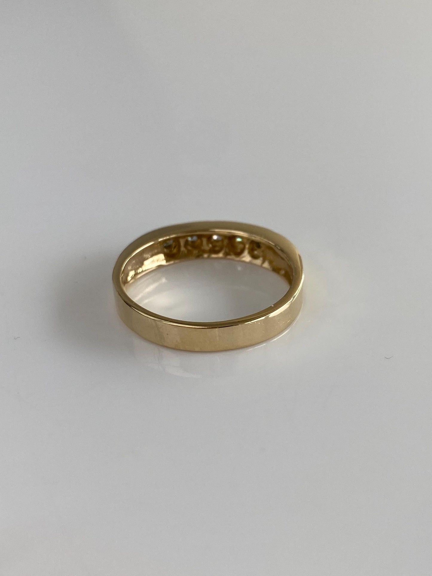 Vintage Solid 14k Yellow Gold Clear Cubic Zirconia Ring Band - Size 7.75