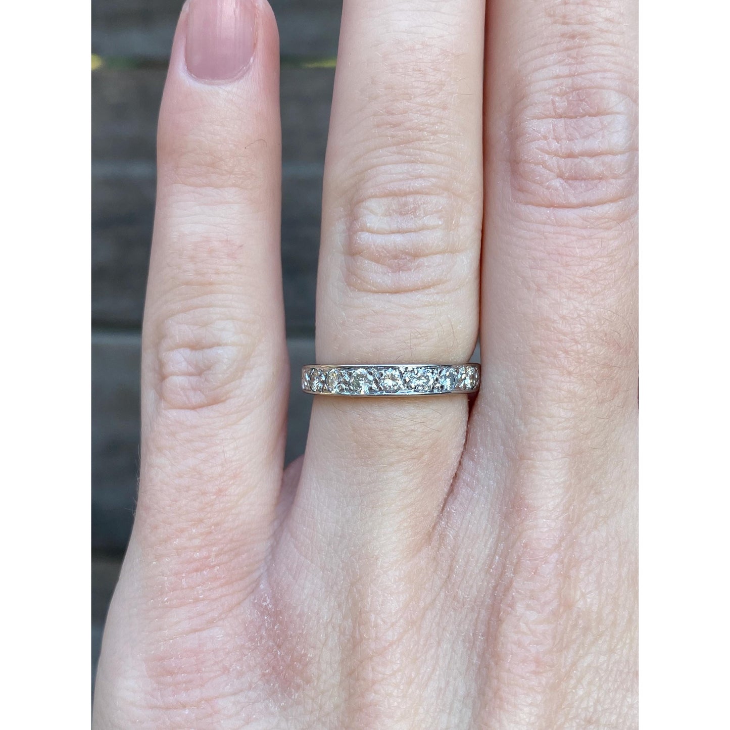 Vintage Solid 18k White Gold Diamond Ring Band - Size 4.25