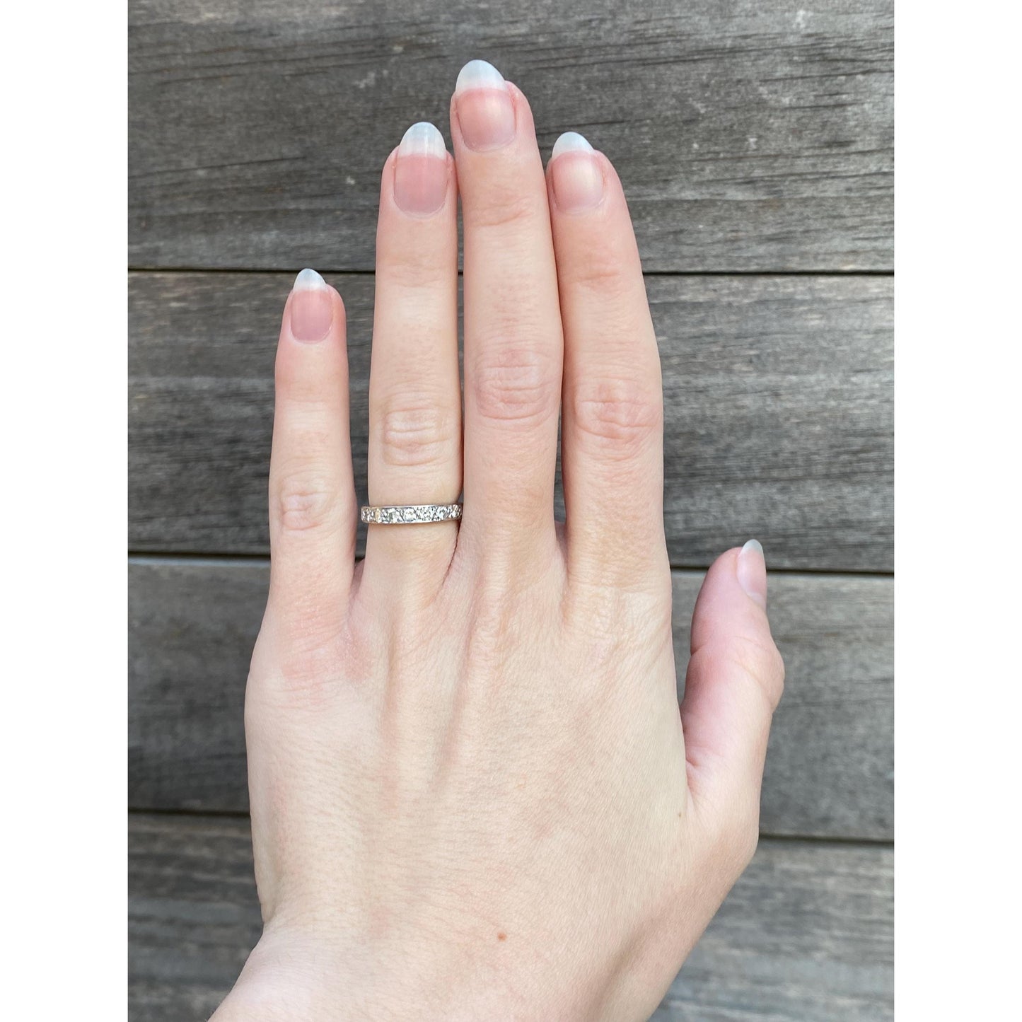 Vintage Solid 18k White Gold Diamond Ring Band - Size 4.25