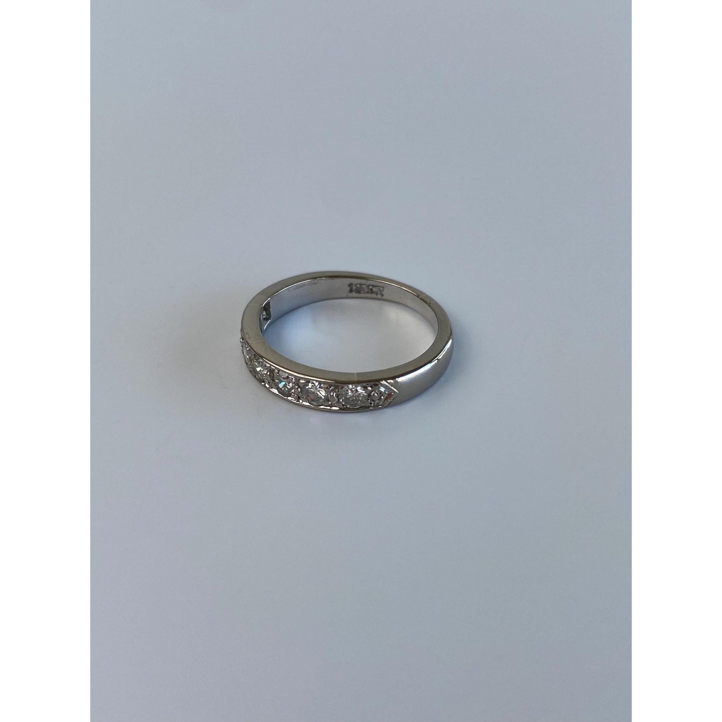 Vintage Solid 18k White Gold Diamond Ring Band - Size 4.25