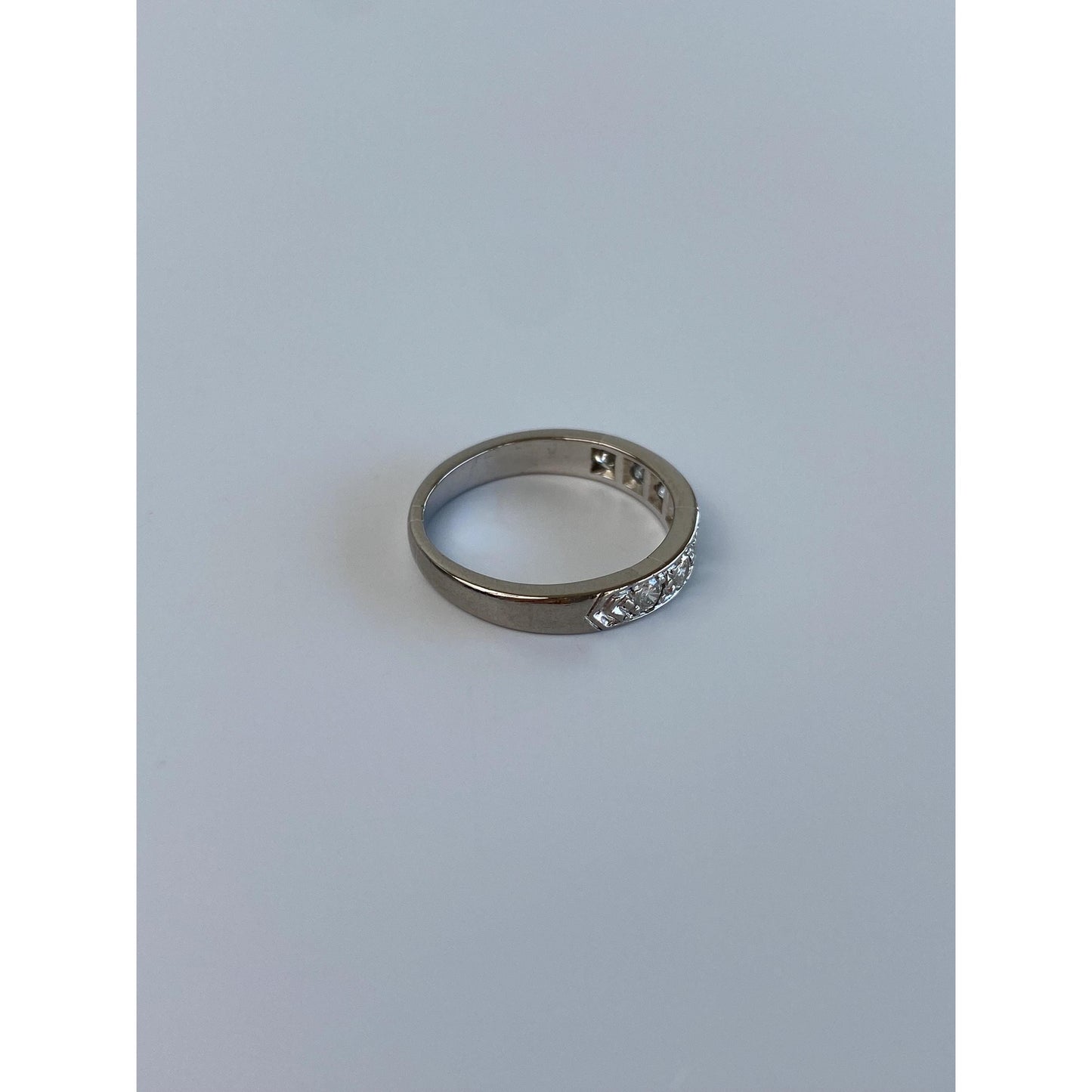 Vintage Solid 18k White Gold Diamond Ring Band - Size 4.25