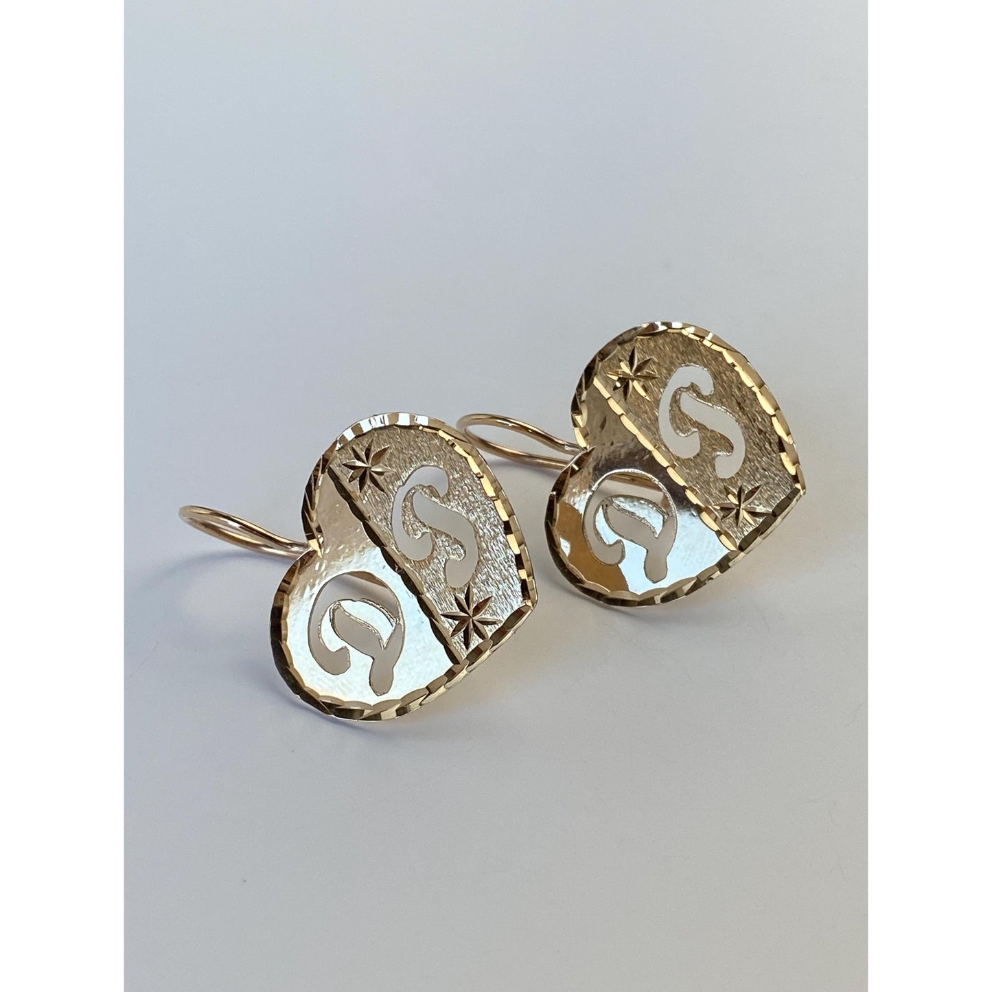 Vintage Solid 14k Yellow Gold Diamond Cut Initial 'DP' Heart Drop Earrings