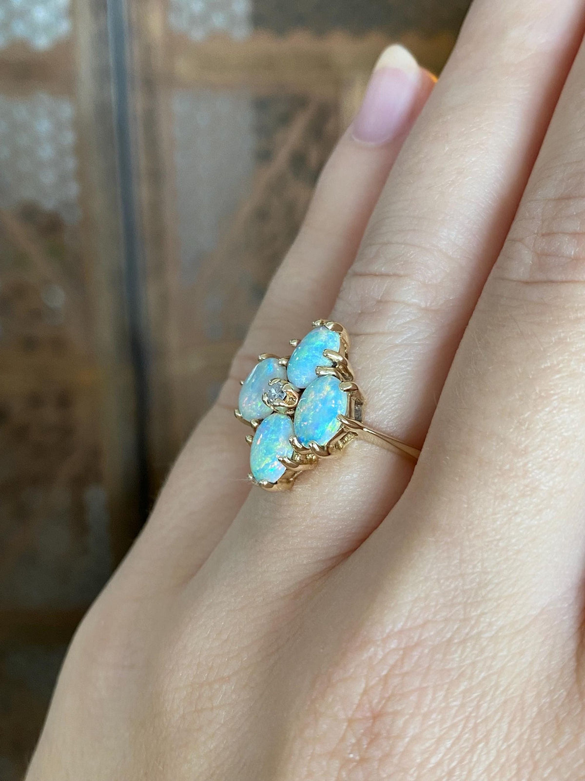 Vintage Solid 14k Yellow Gold Opals Diamond Ring - Size 5.75