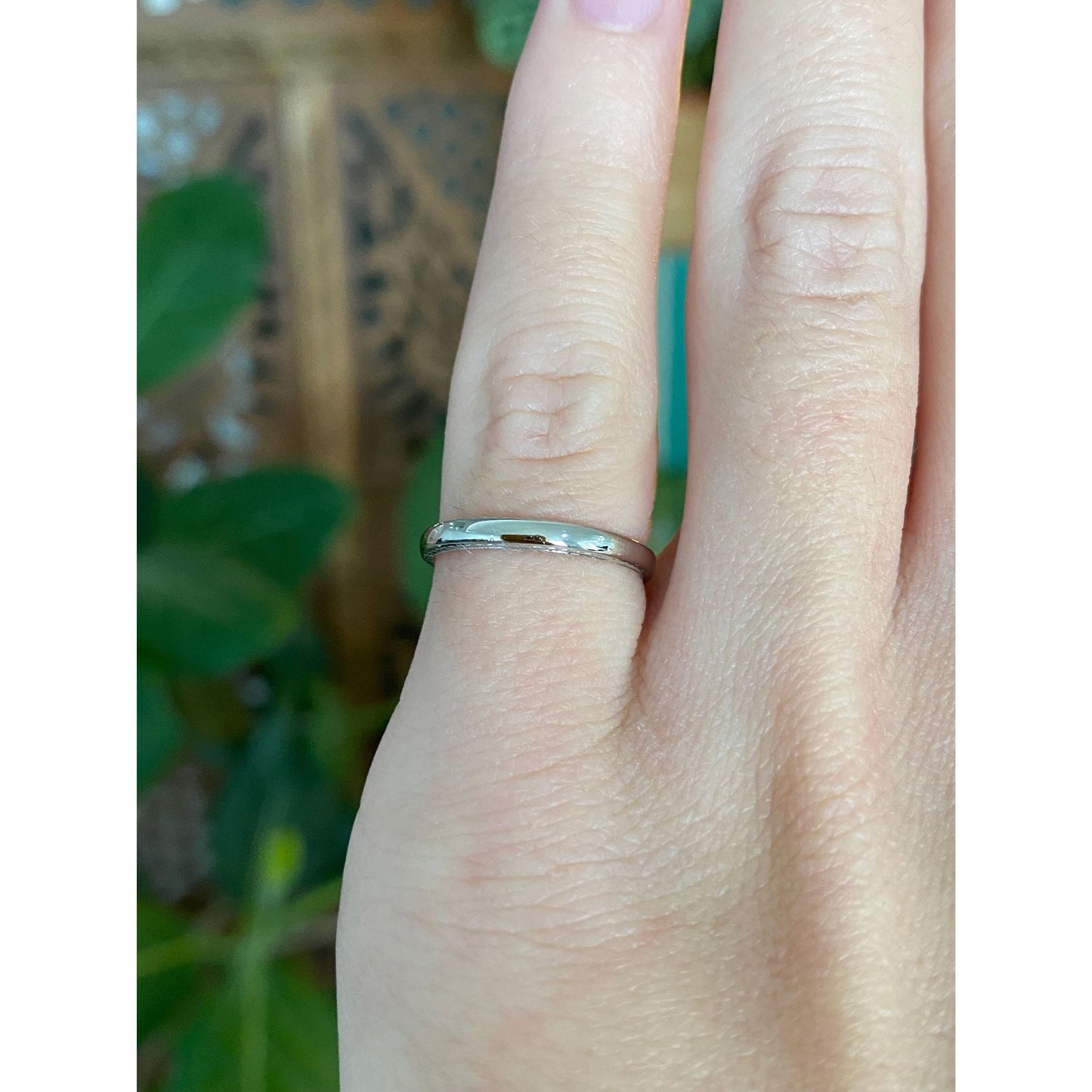 Vintage Solid 18k White Gold Slight Milgrain Ring Band - Size 4.25