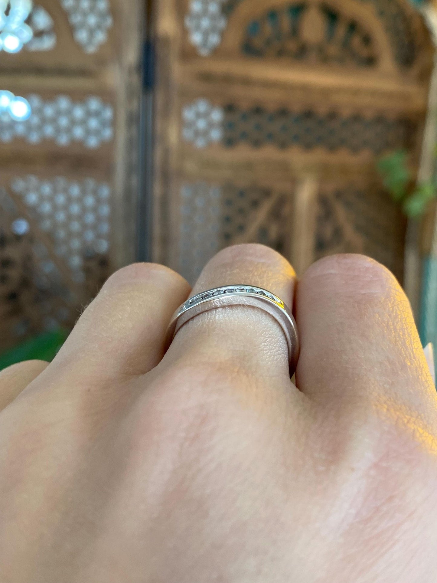 Vintage Solid 14k White Gold Diamond Wavy Ring Band - Size 7