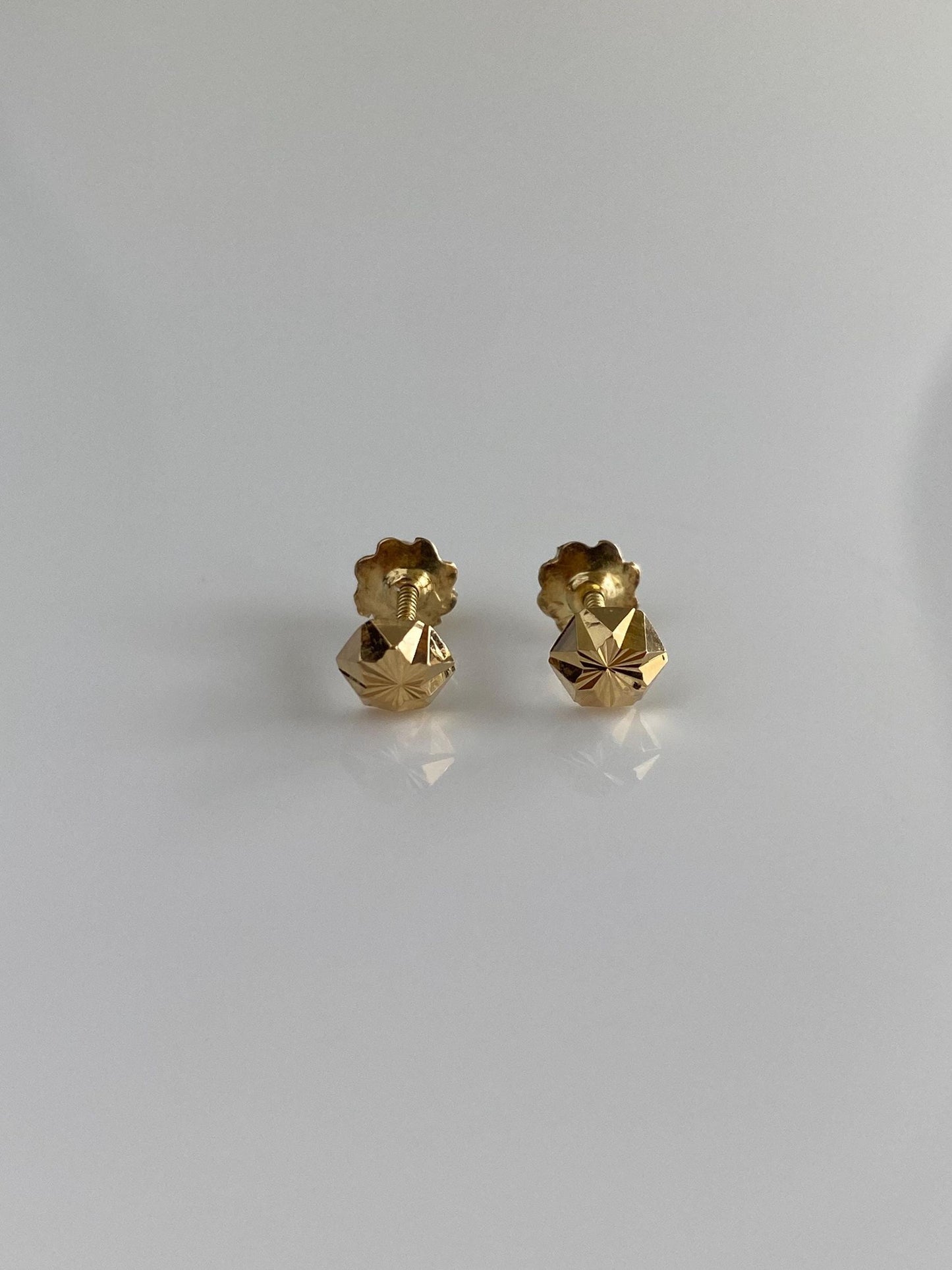 Vintage 18k Yellow Gold Diamond Cut Stud Earrings